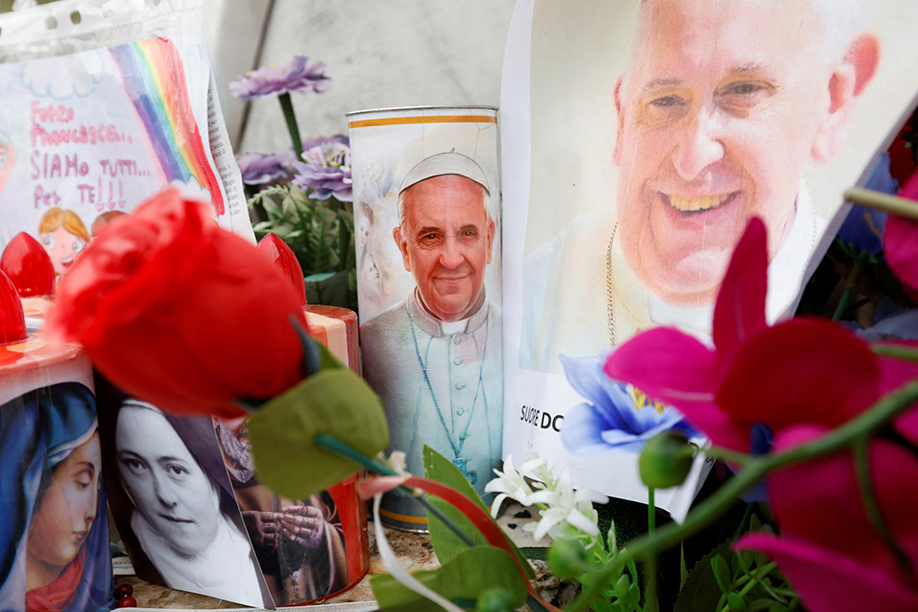 image Pope Francis remains critically ill but alert; cardinals speculate