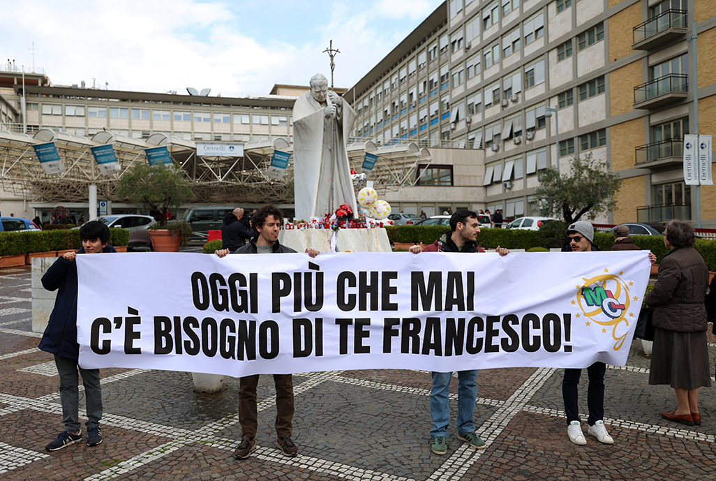 image Ailing Pope Francis holds Vatican work meeting in hospital