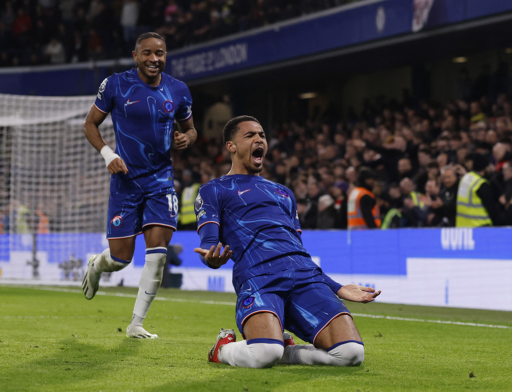 image Chelsea up to fourth, Palace thrash Villa