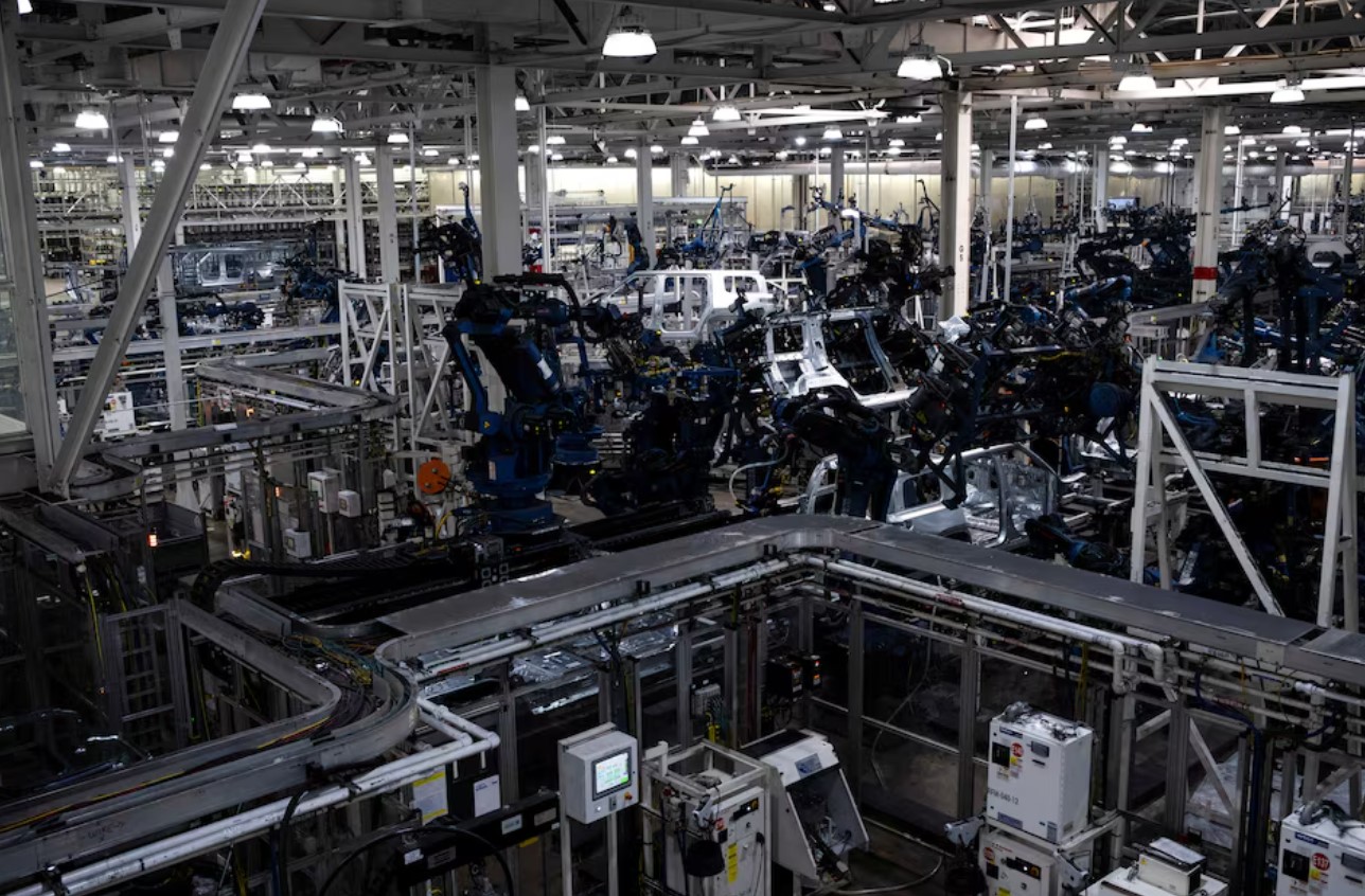 image US manufacturing rebounds in January; inputs prices paid measure surges