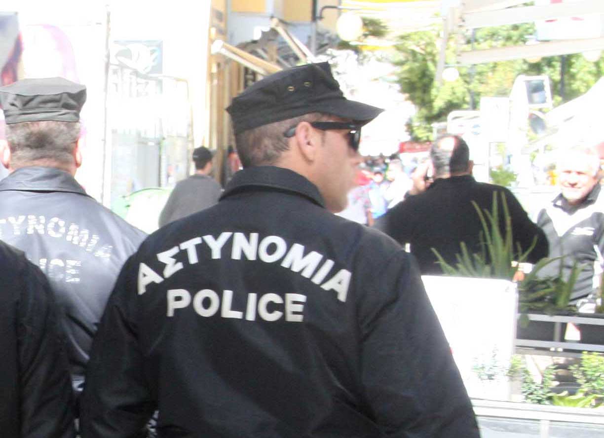 image Police officer suspended pending corruption, fraud probe