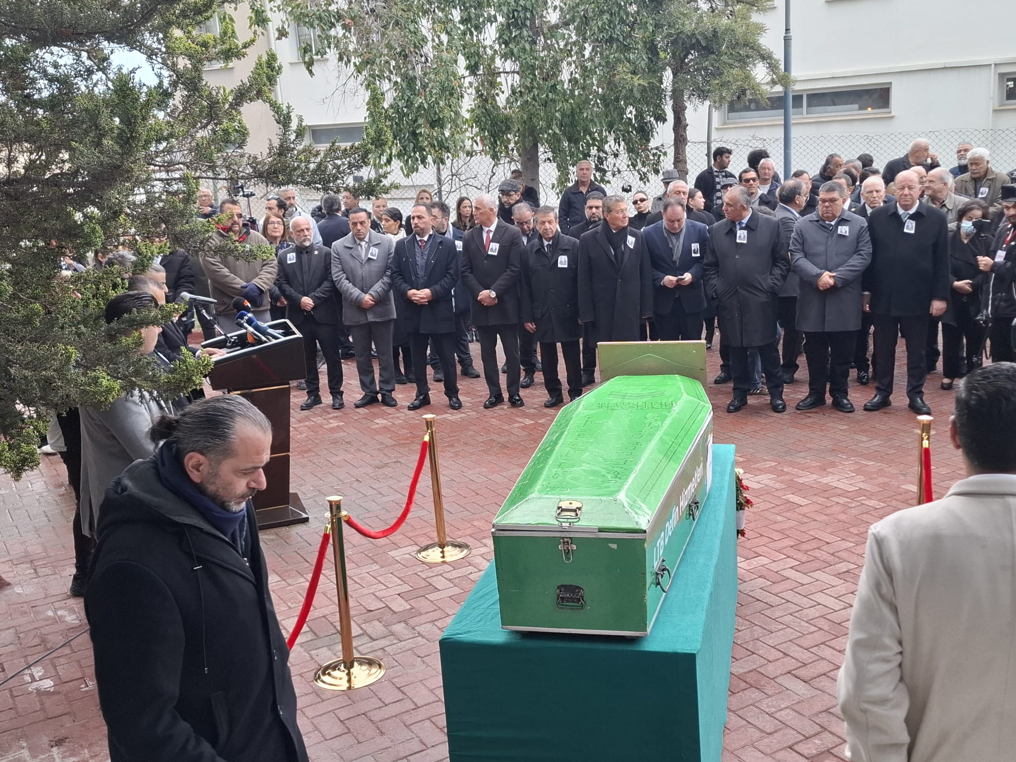 image Turkish Cypriots bid final farewell to Asil Nadir at funeral