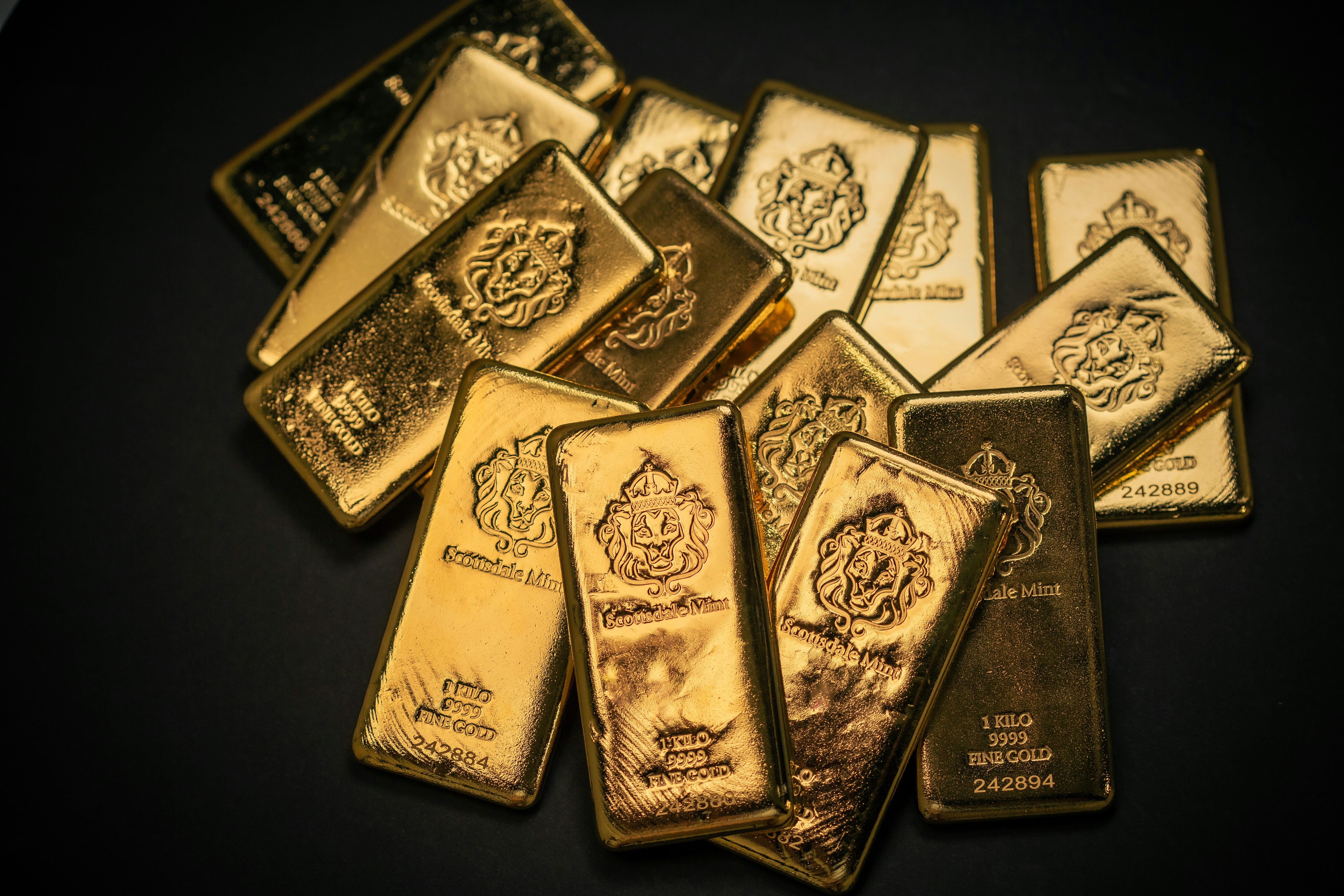 image Evaluating the risks and rewards of investing in Gold ETFs vs. physical Gold