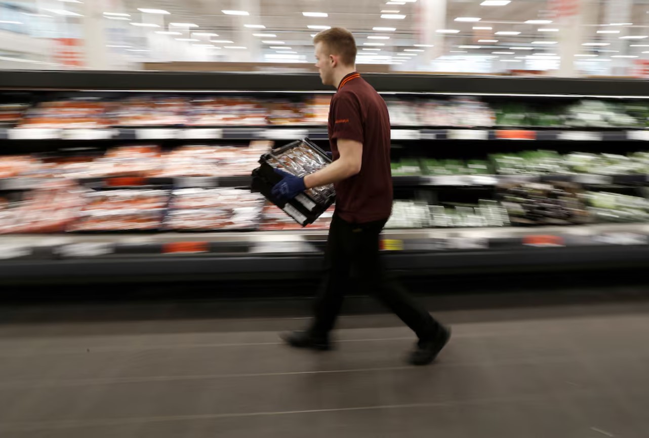 image UK retail could shed 160,000 part-time jobs after employer tax increase, says trade body