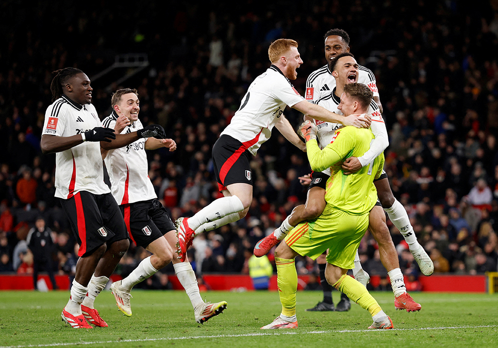 image Fulham upset holders Man United in shootout (plus quarter-final draw)
