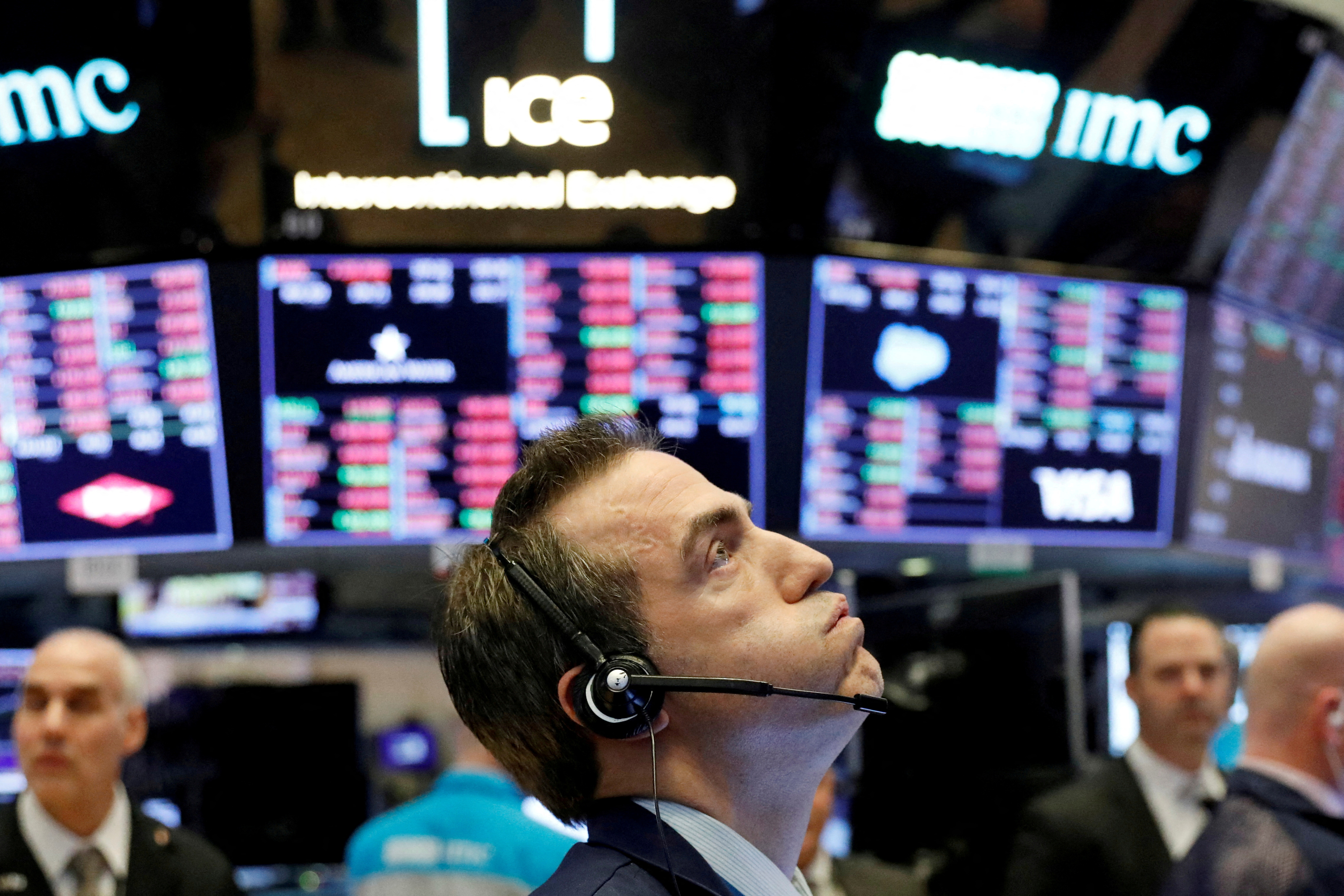 image Tariff turmoil: Trump’s policies spark market selloff, recession fears