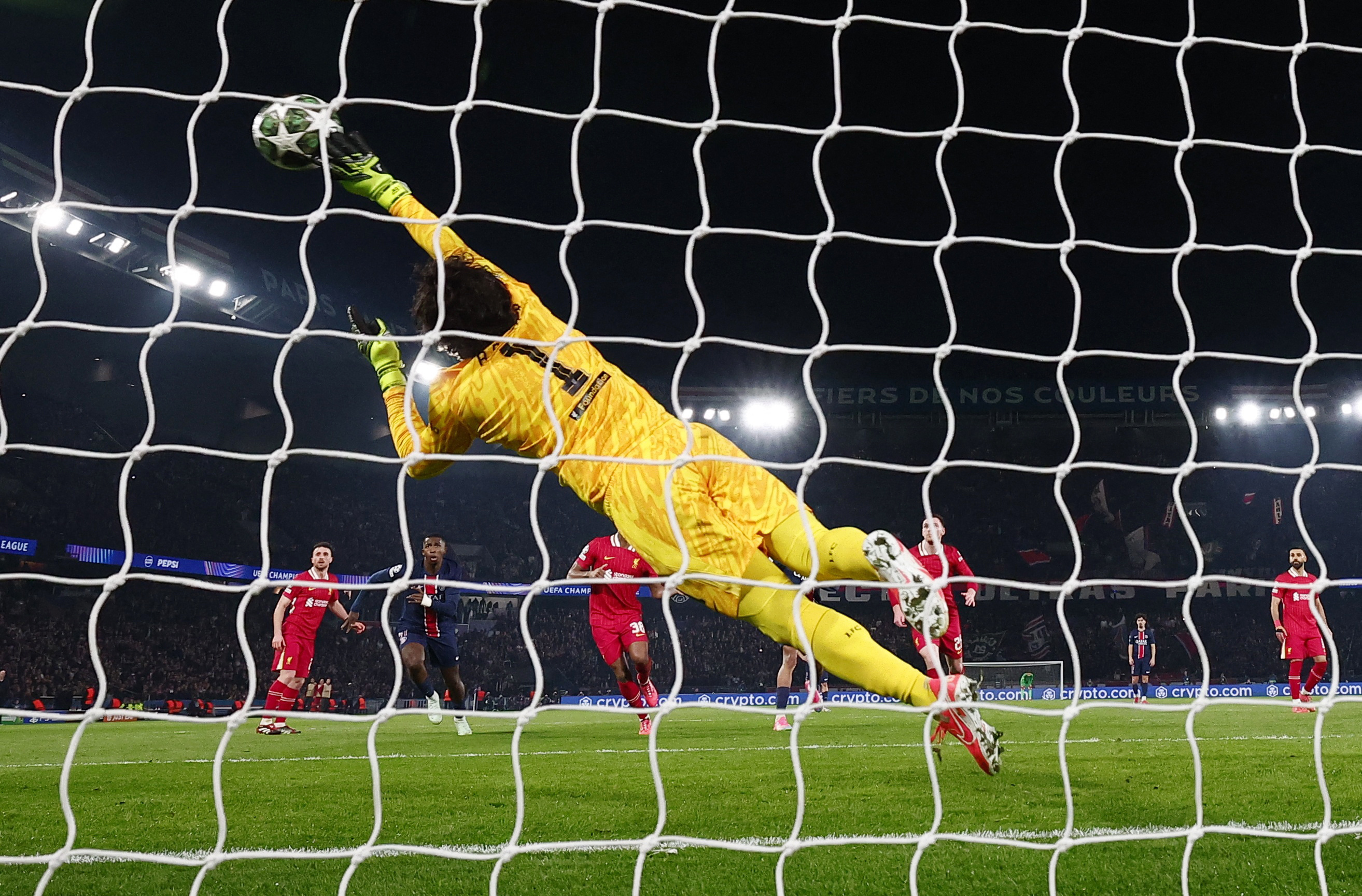 image Liverpool nab last-gasp winner against wasteful PSG, Bayern outclass error prone Leverkusen