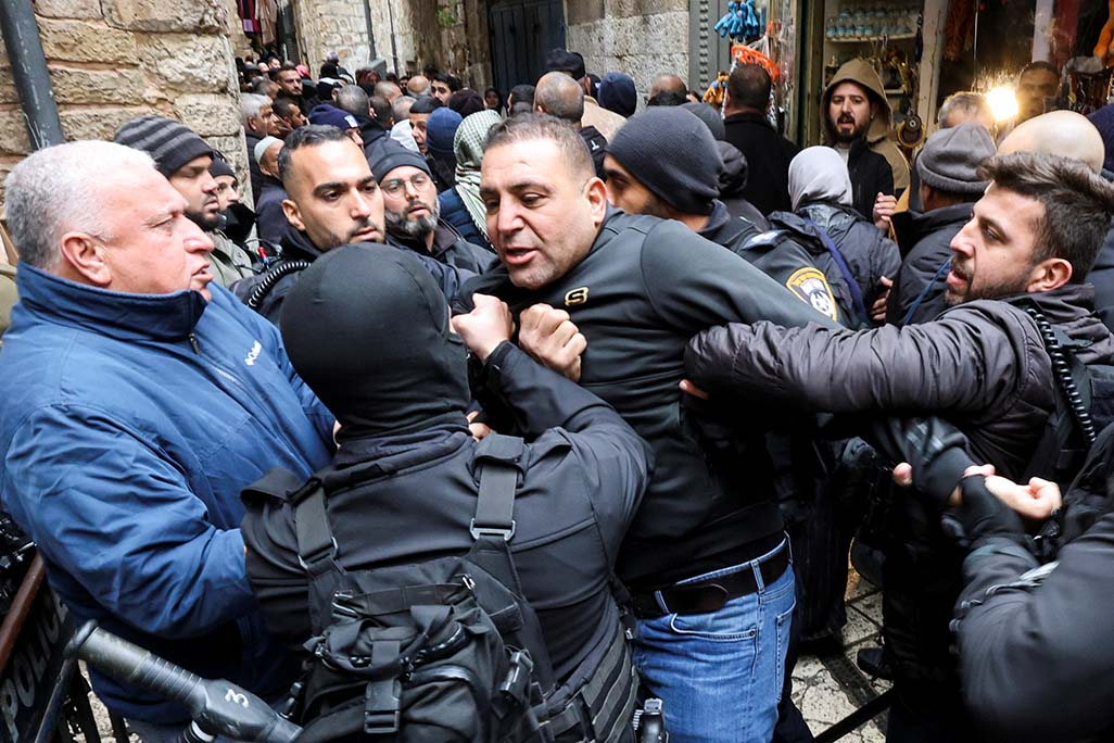 image Wariness in Jerusalem as Palestinians mark first Friday of Ramadan