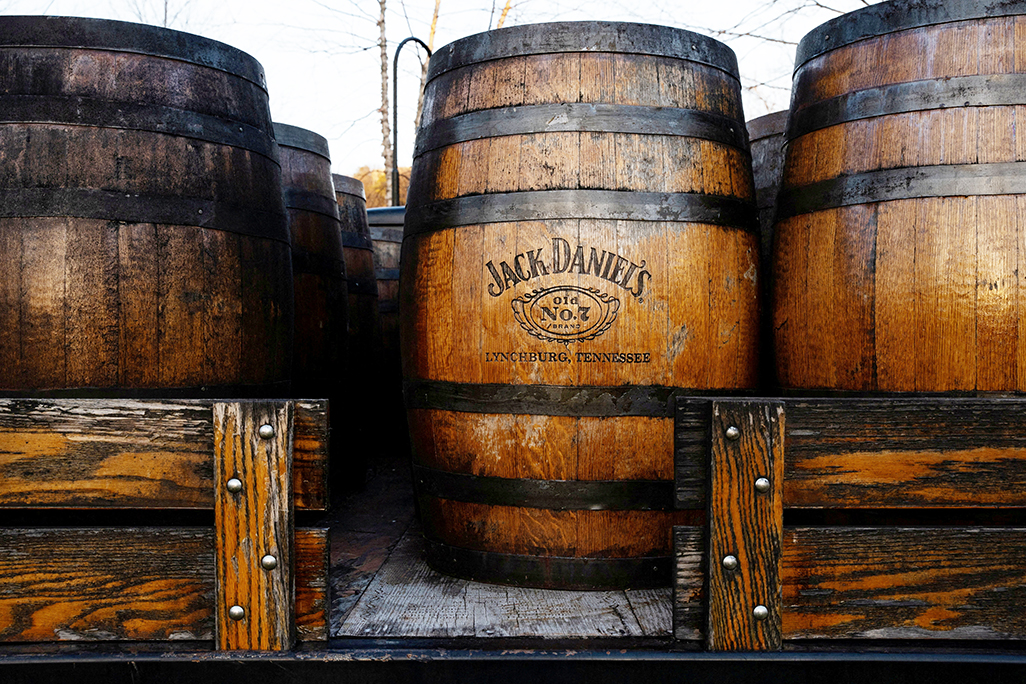image Trump threatens 200% wine tariff if EU does not relent on whiskey