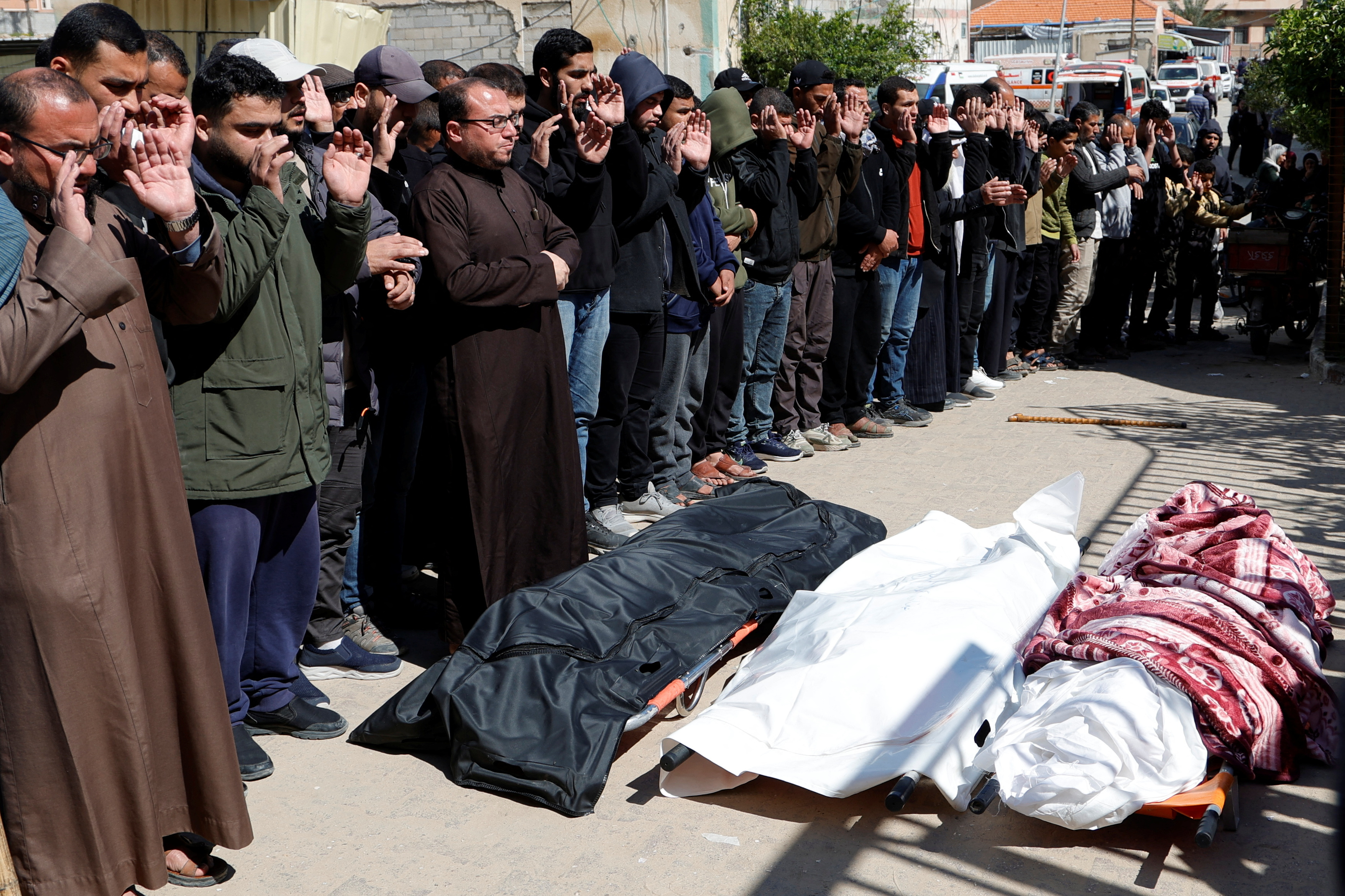 image Israeli airstrike kills Hamas official as Gaza death toll passes 50,000