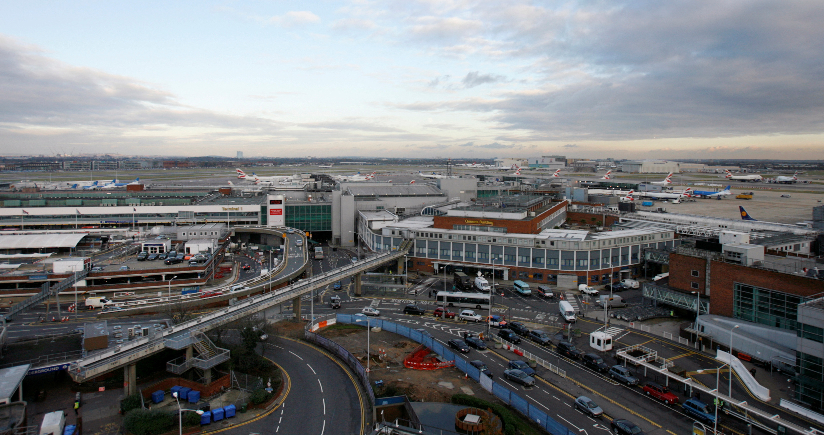 image Heathrow mulls shorter third runway to cut expansion costs