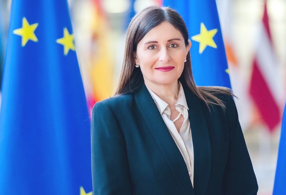 image Shipping minister heads to Brussels for working visit