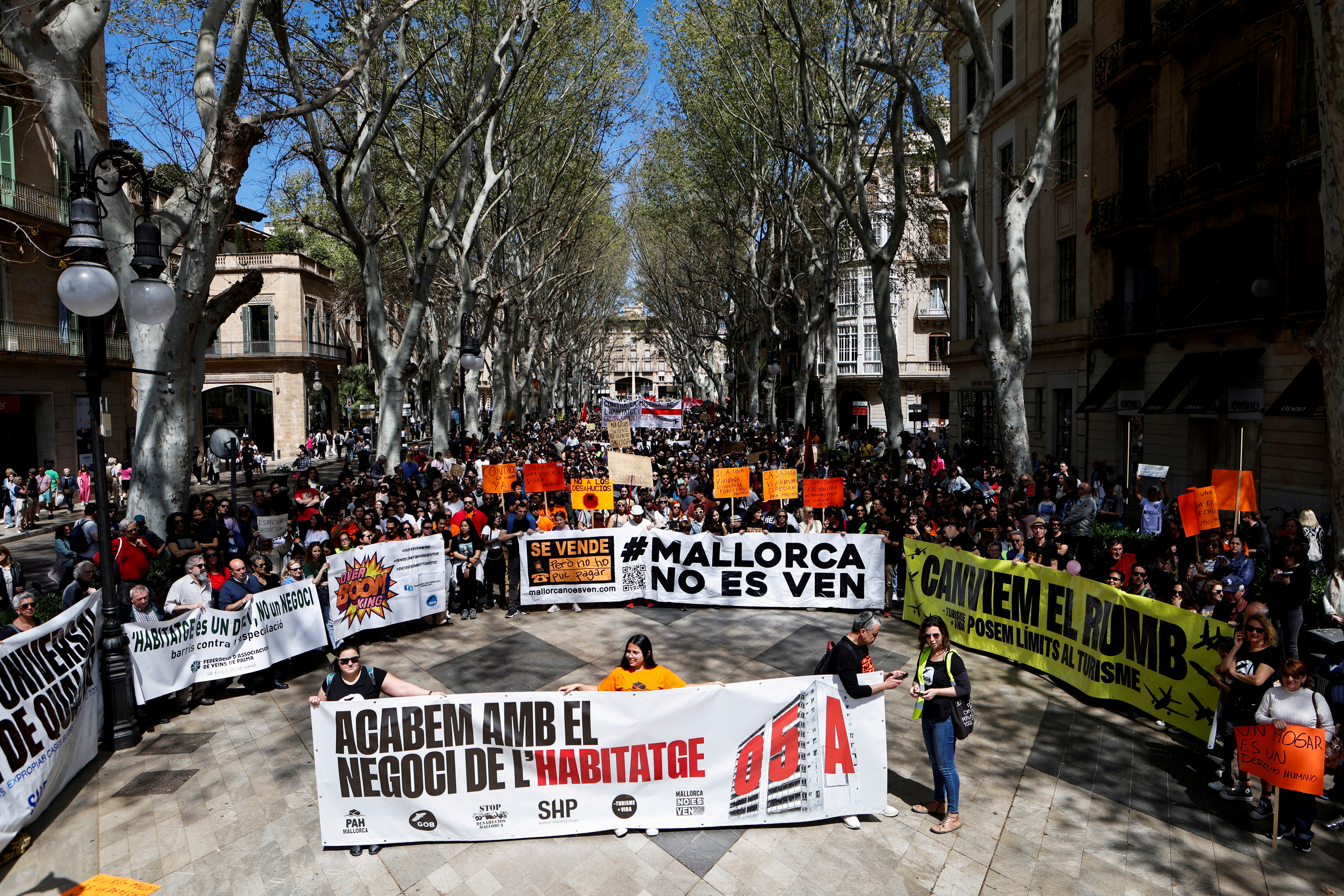image Protesters rally across Spain against housing crisis, tourist flats