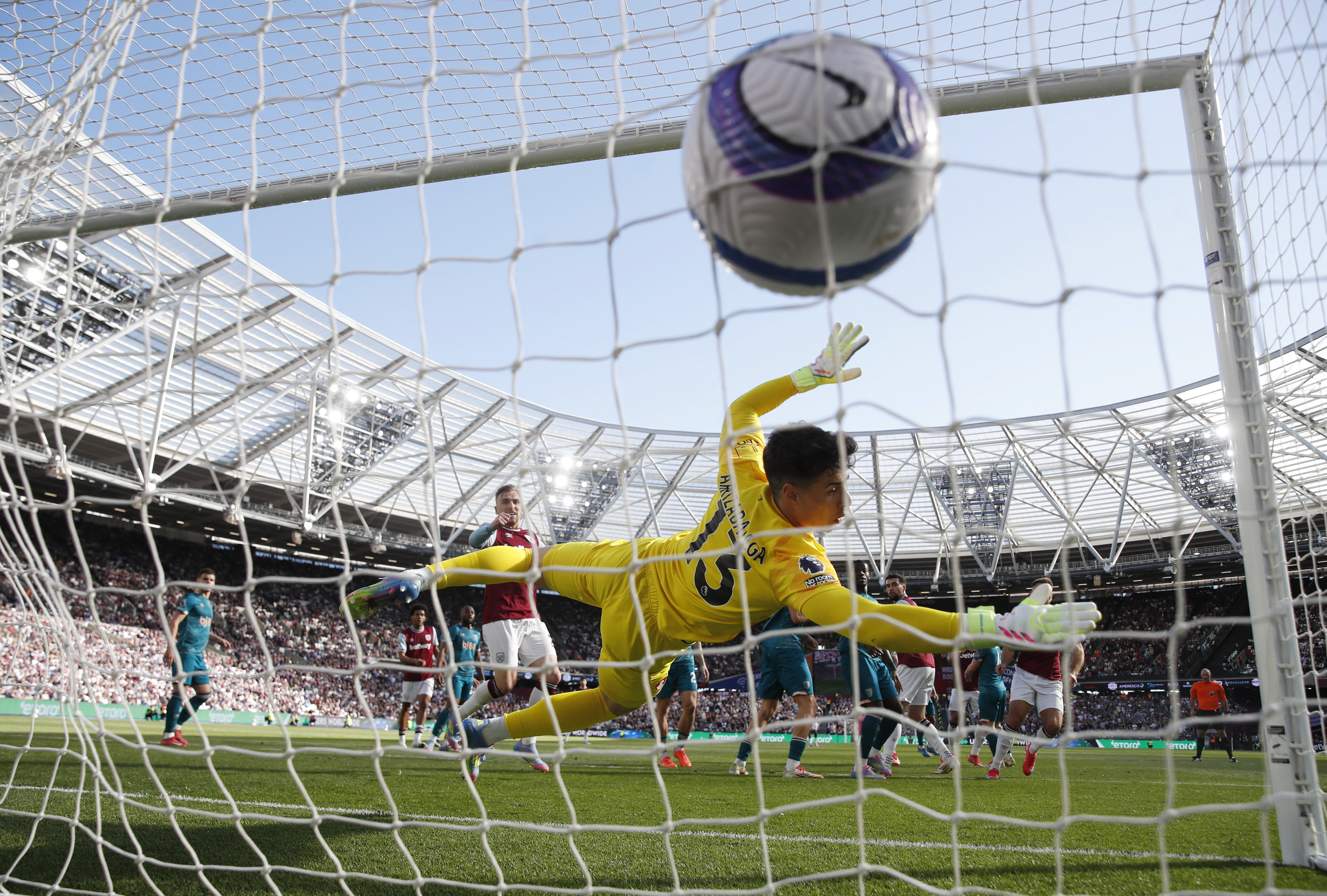 image Evanilson at the double as Bournemouth draw 2-2 at West Ham