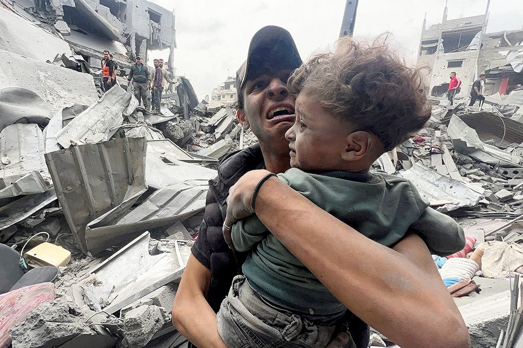 image Israeli strike kills 29 people in Gaza City house, medics say