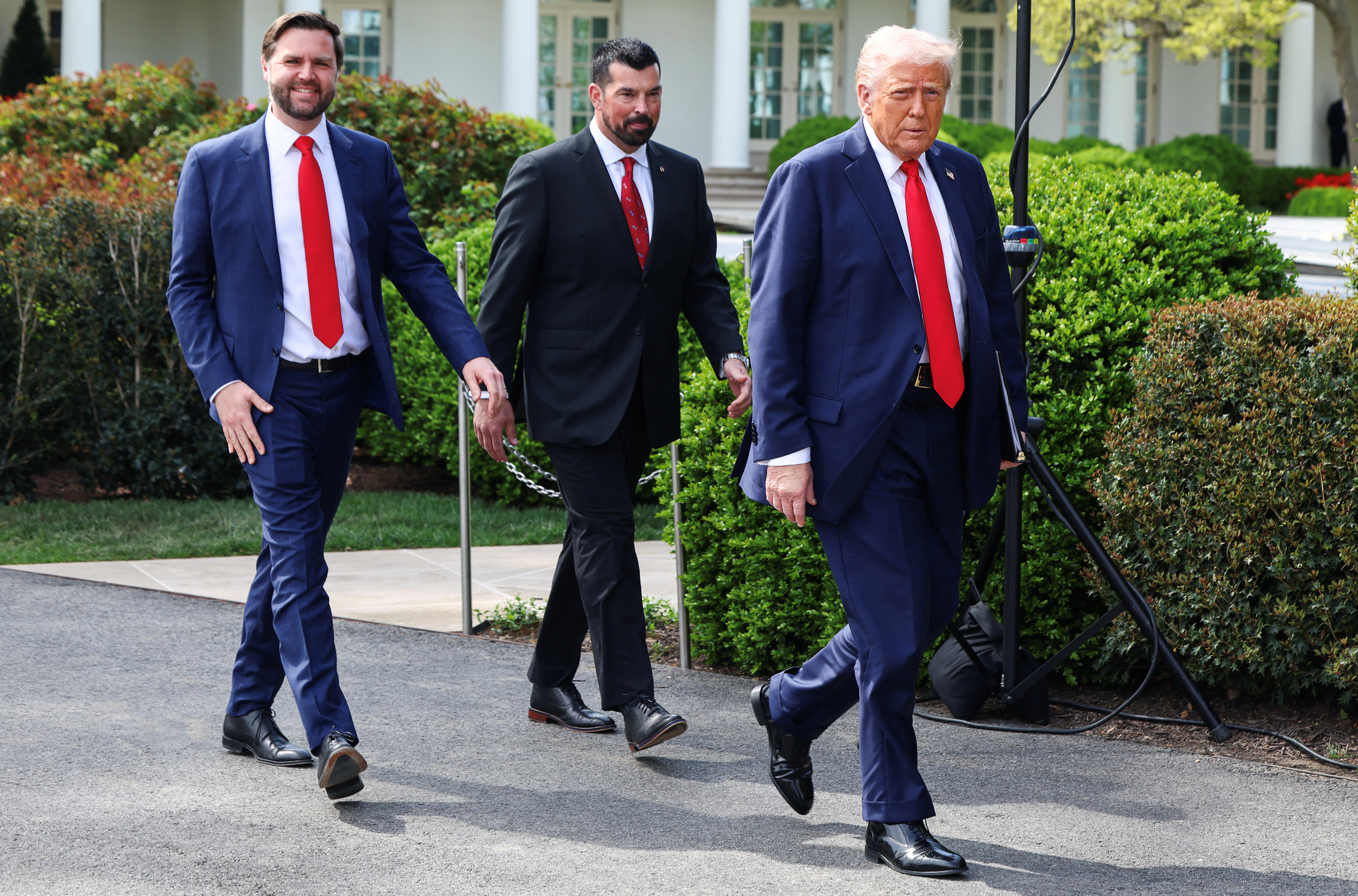 image Trump’s royal crush may save Britain from tougher tariffs, says JD Vance