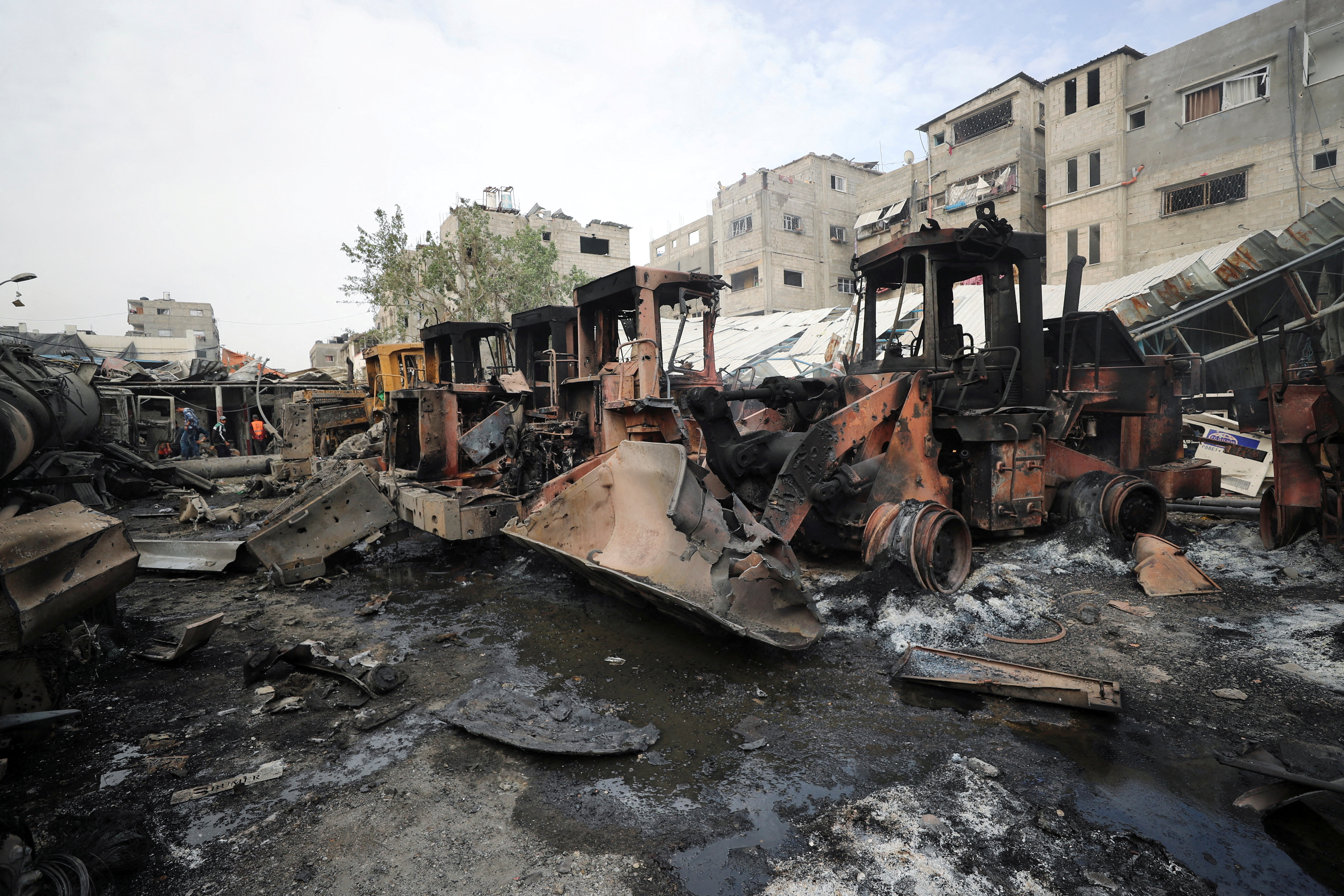 image Israeli fire kills at least 26 people in Gaza, hits a police station