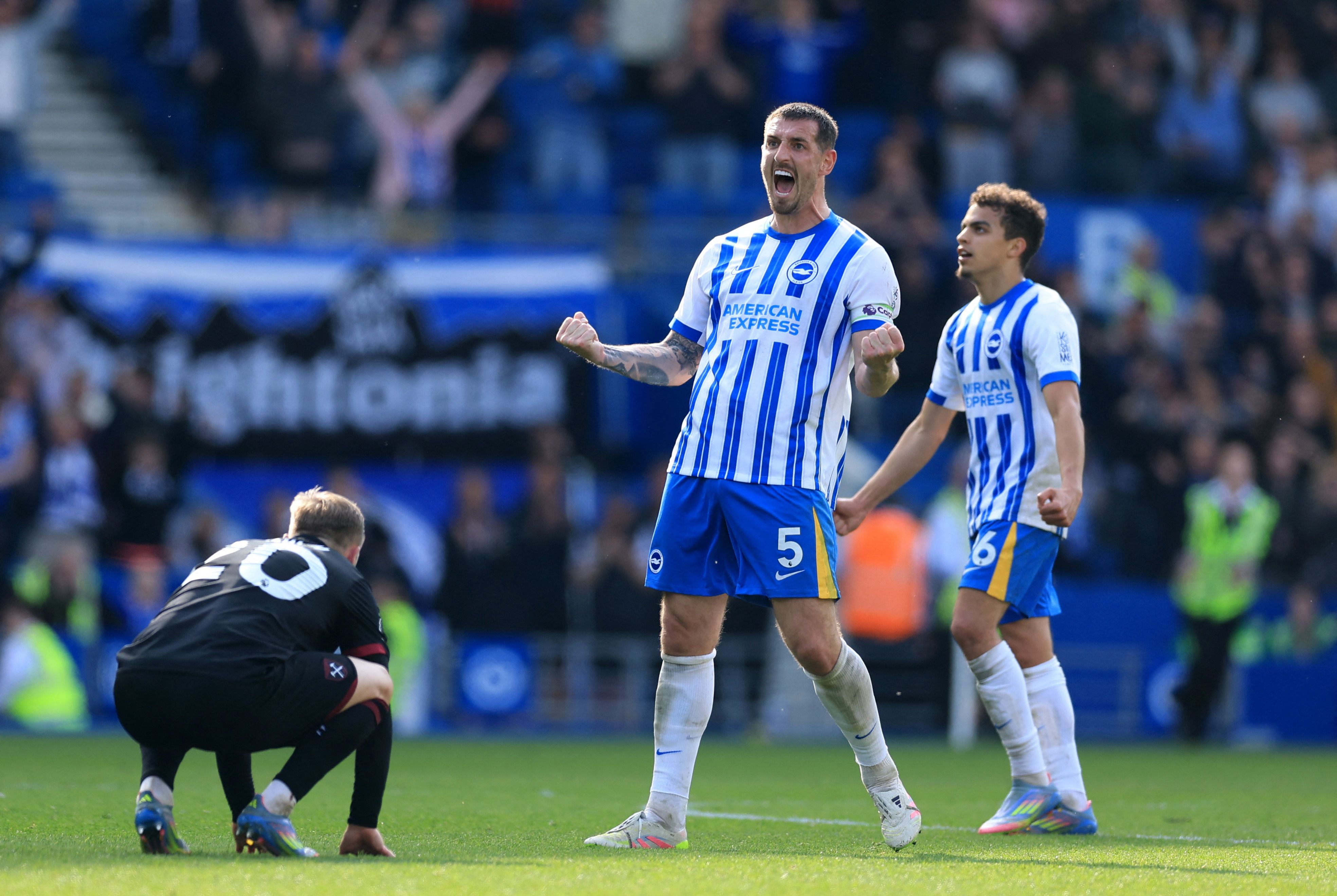 image Brighton&#8217;s Mitoma and Baleba strike late to sink West Ham