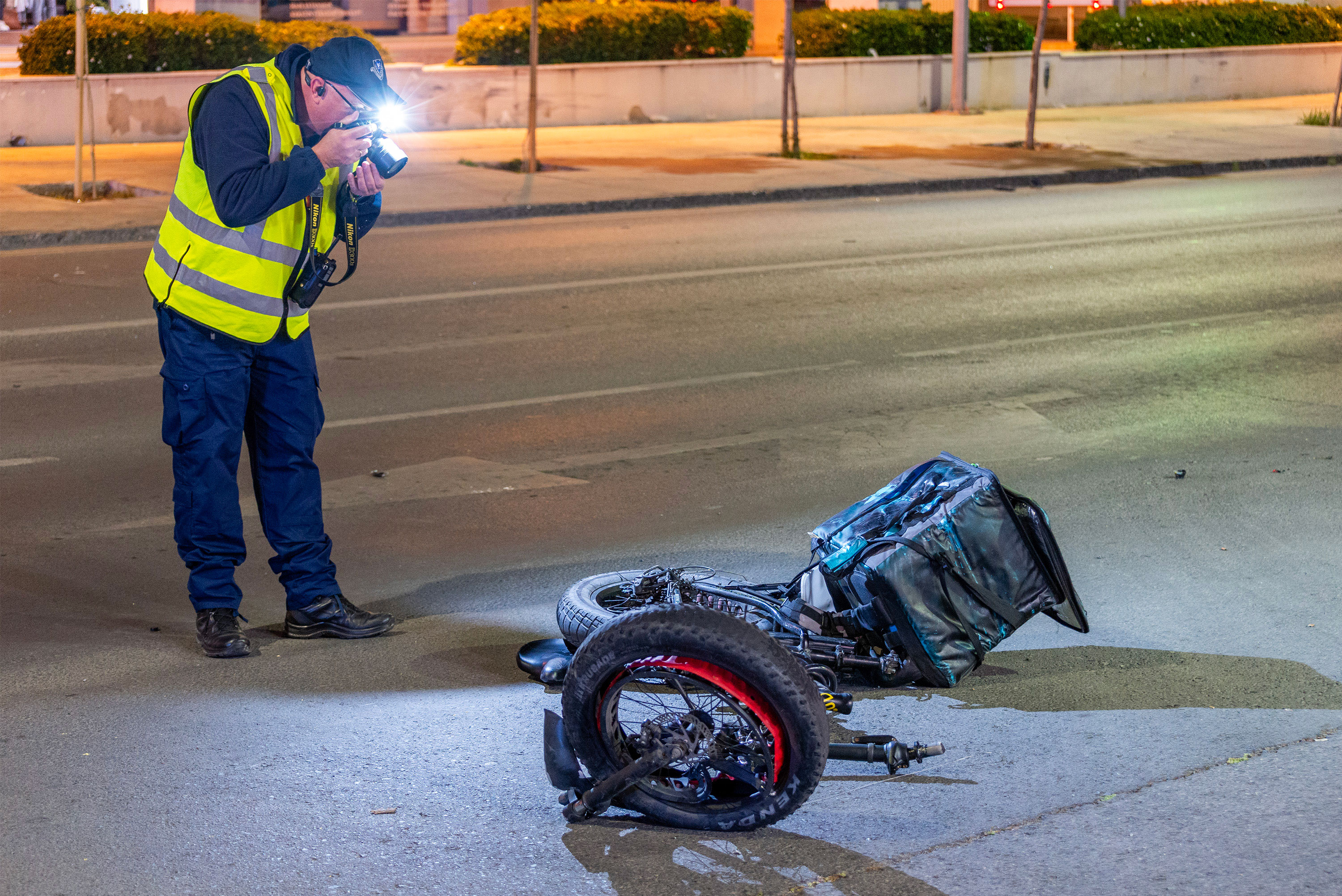 image Delivery man killed in accident, car driver arrested