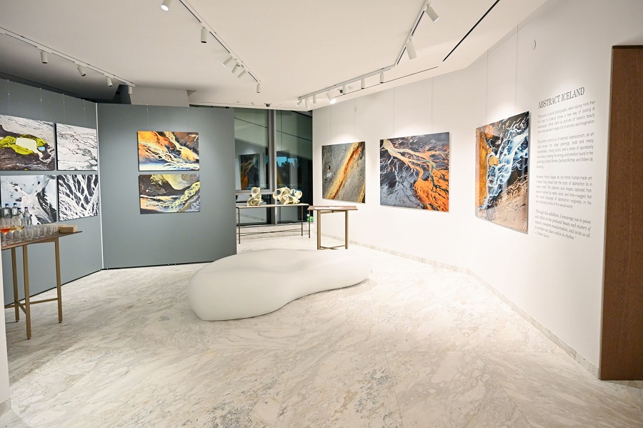 image XeniArtSpace Gallery: Traces of the Ephemeral