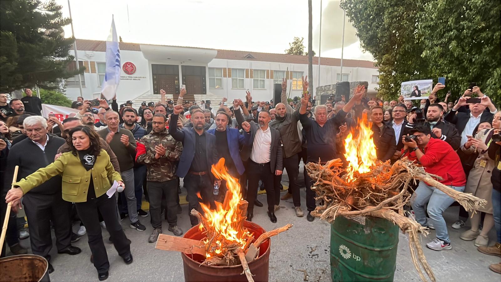 image Thousands of Turkish Cypriots protest at ‘parliament’ against hijabs in schools law
