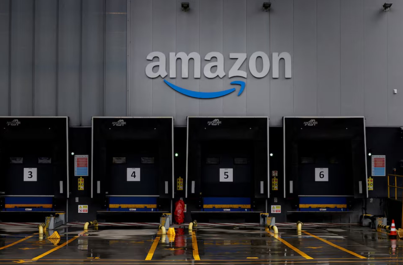 image Amazon considers $15 billion warehouse expansion plan, according to reports