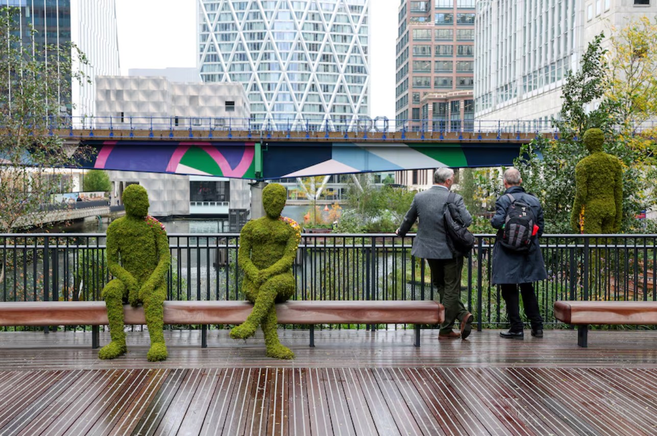 image London&#8217;s Canary Wharf property values stabilise after pandemic slump