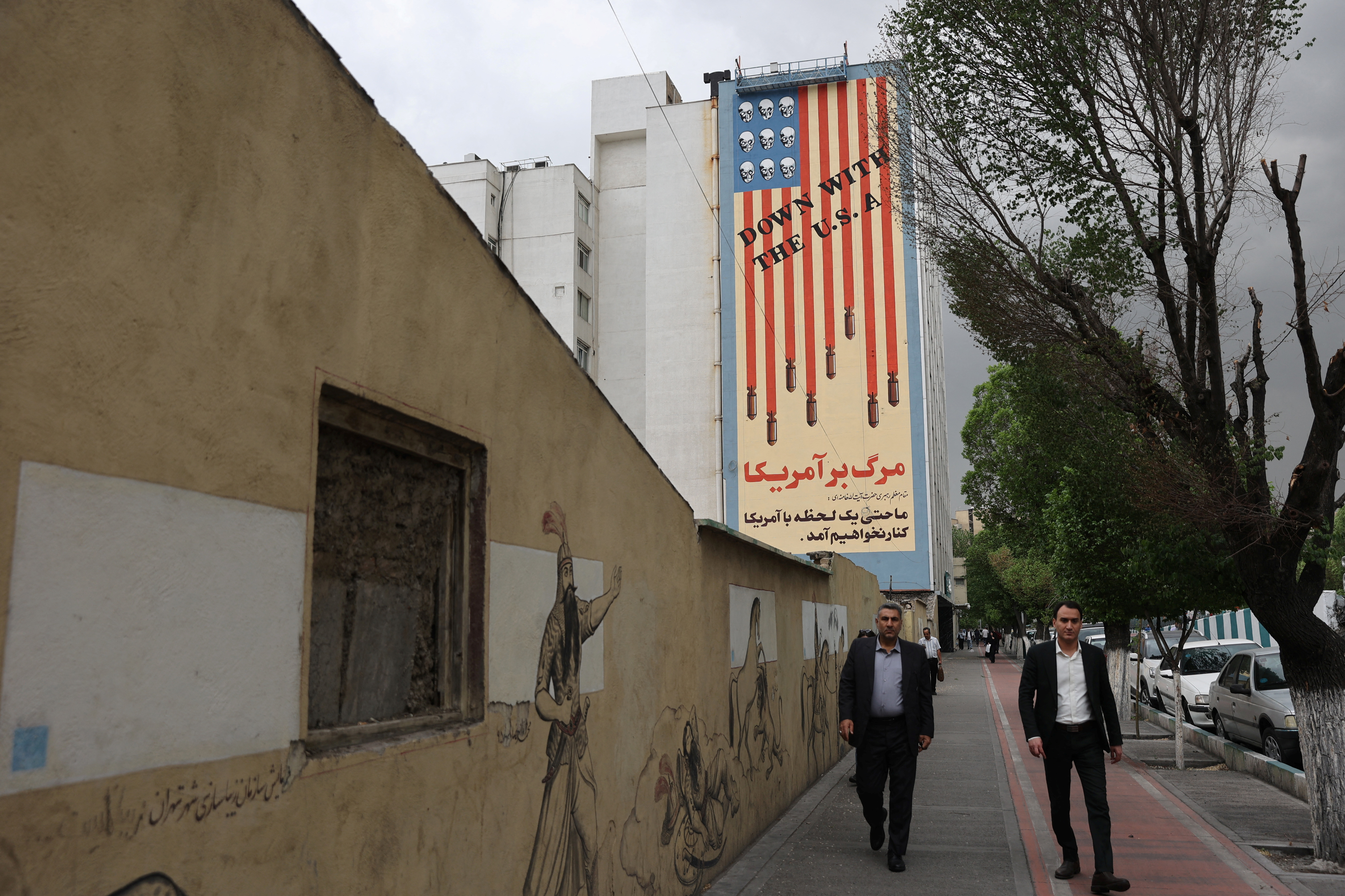 image Iran, US hold &#8216;positive&#8217; talks in Oman, agree to resume next week