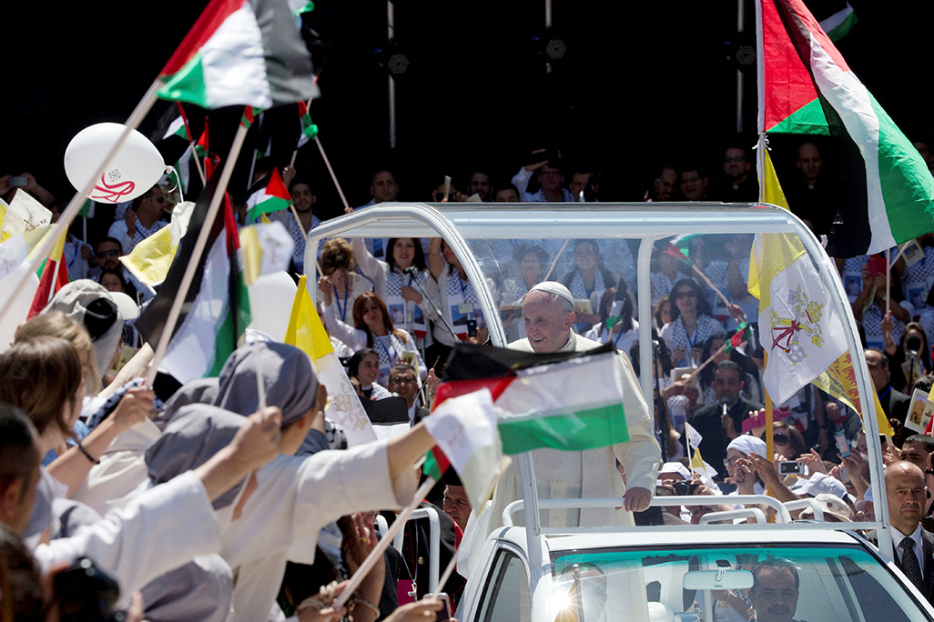 image Francis&#8217; popemobile set to become health clinic for Gaza children