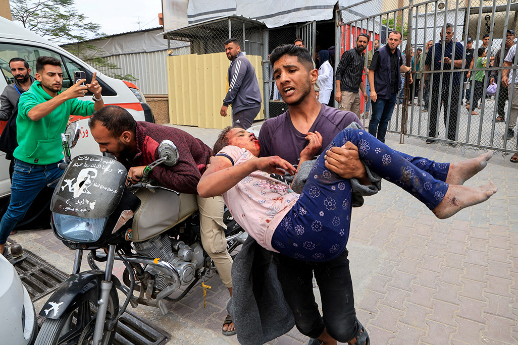 image Deadly Israeli strikes pound Gaza as Trump says &#8216;people are starving&#8217;