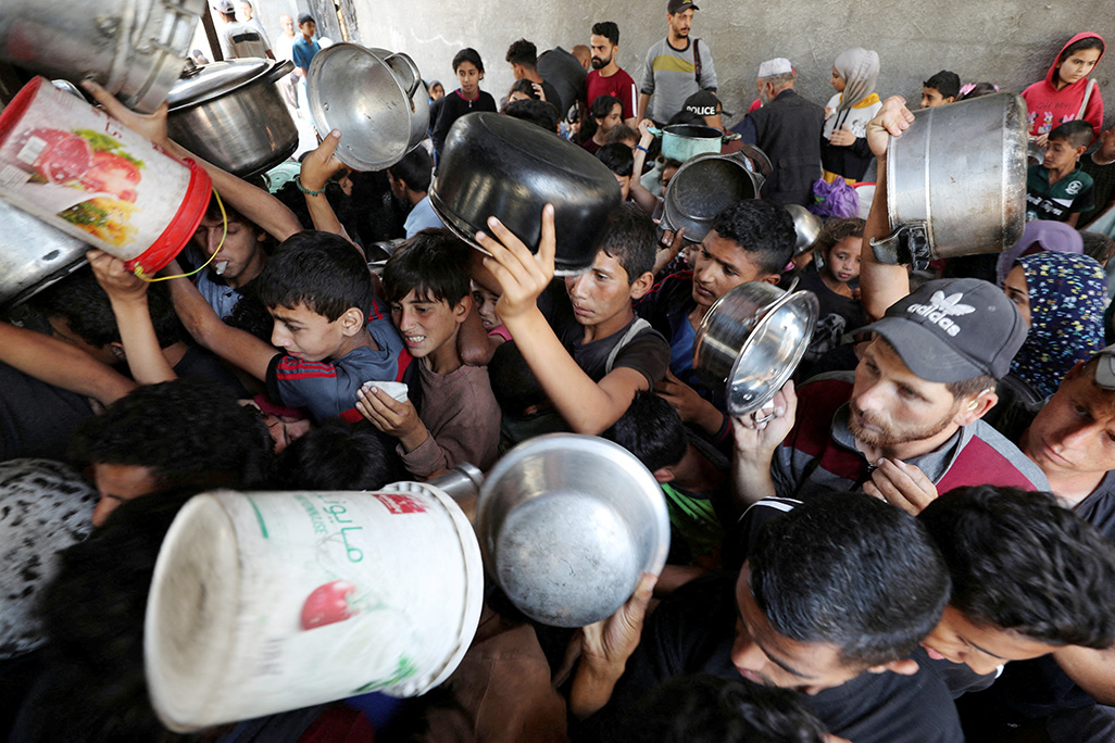 image Gaza still waiting for aid as pressure mounts on Israel