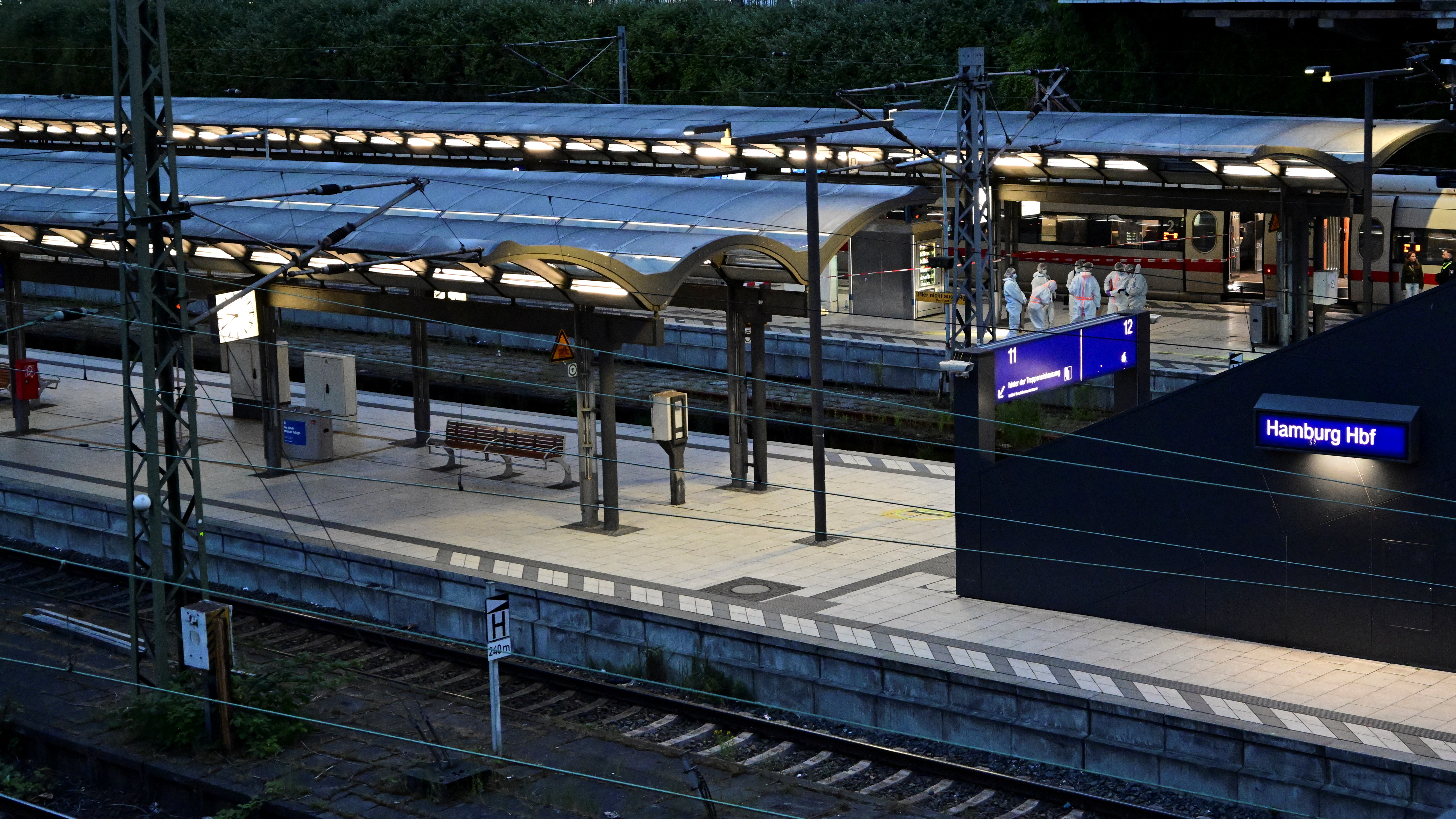image 18 injured in knife attack in Hamburg, four in critical condition