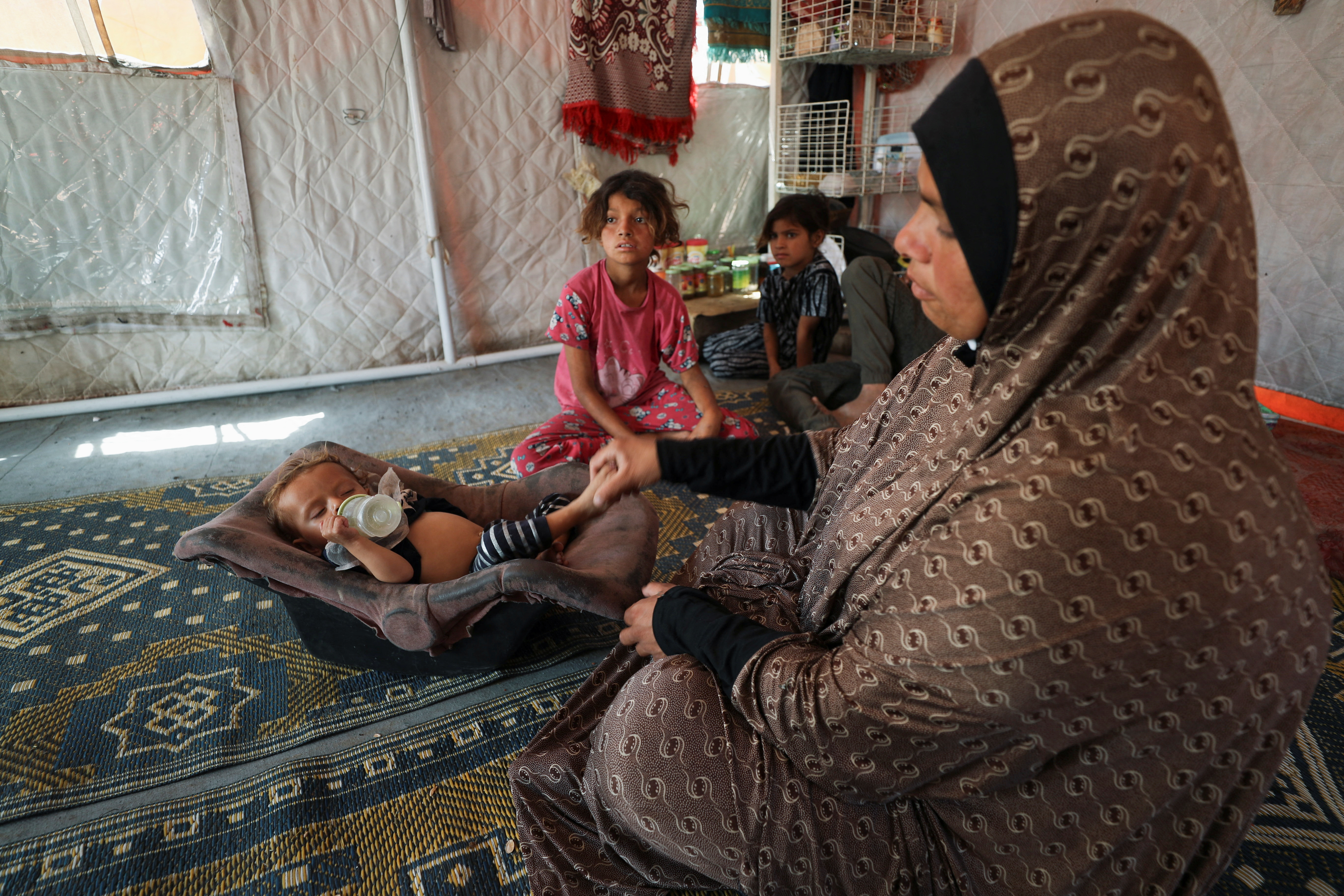 image Diary of a Gazan family&#8217;s descent towards starvation
