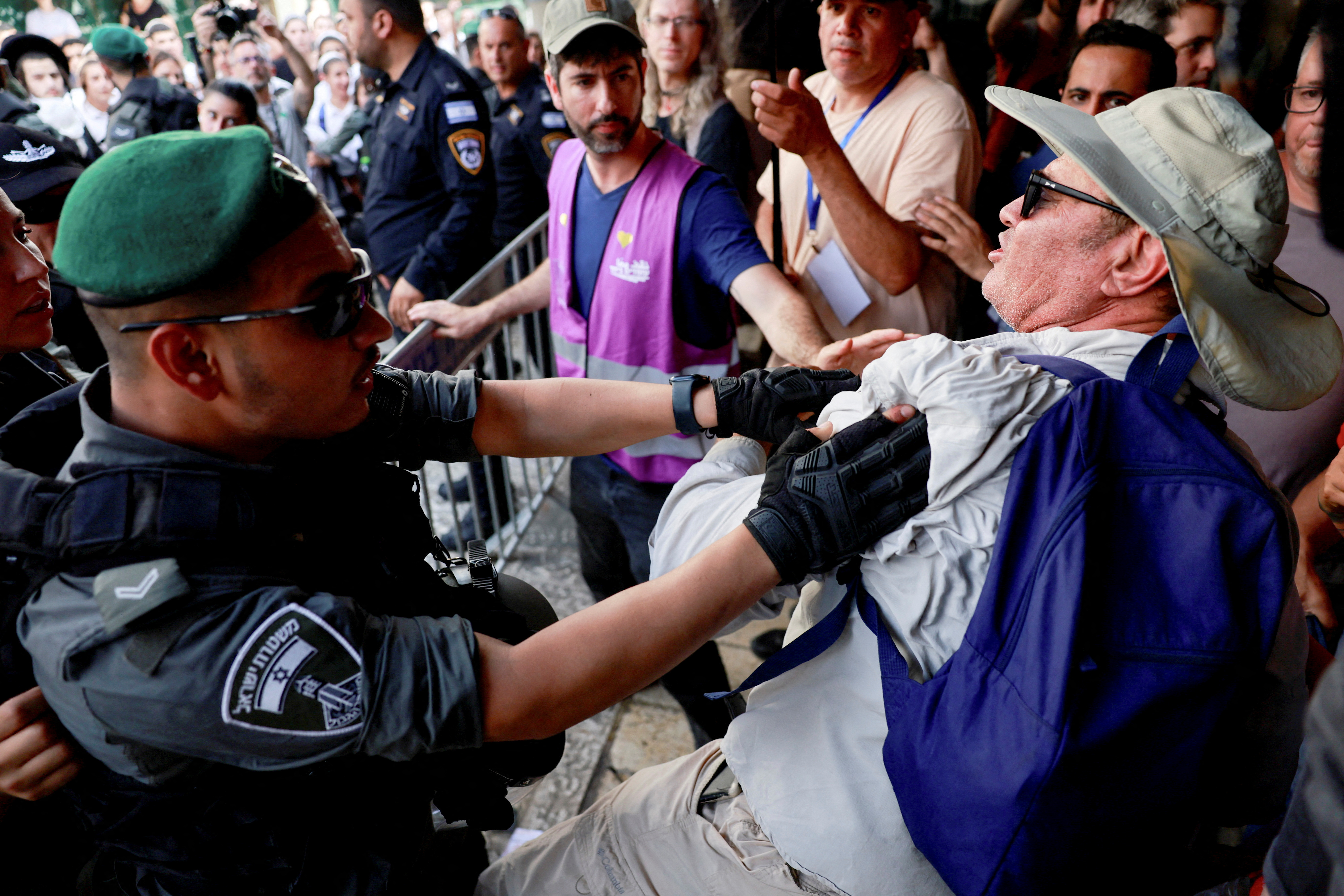 image Chants of ‘Death to Arabs’ at Jerusalem &#8216;Flag March&#8217; as Palestinians, journalists attacked by far-right Israeli Jews