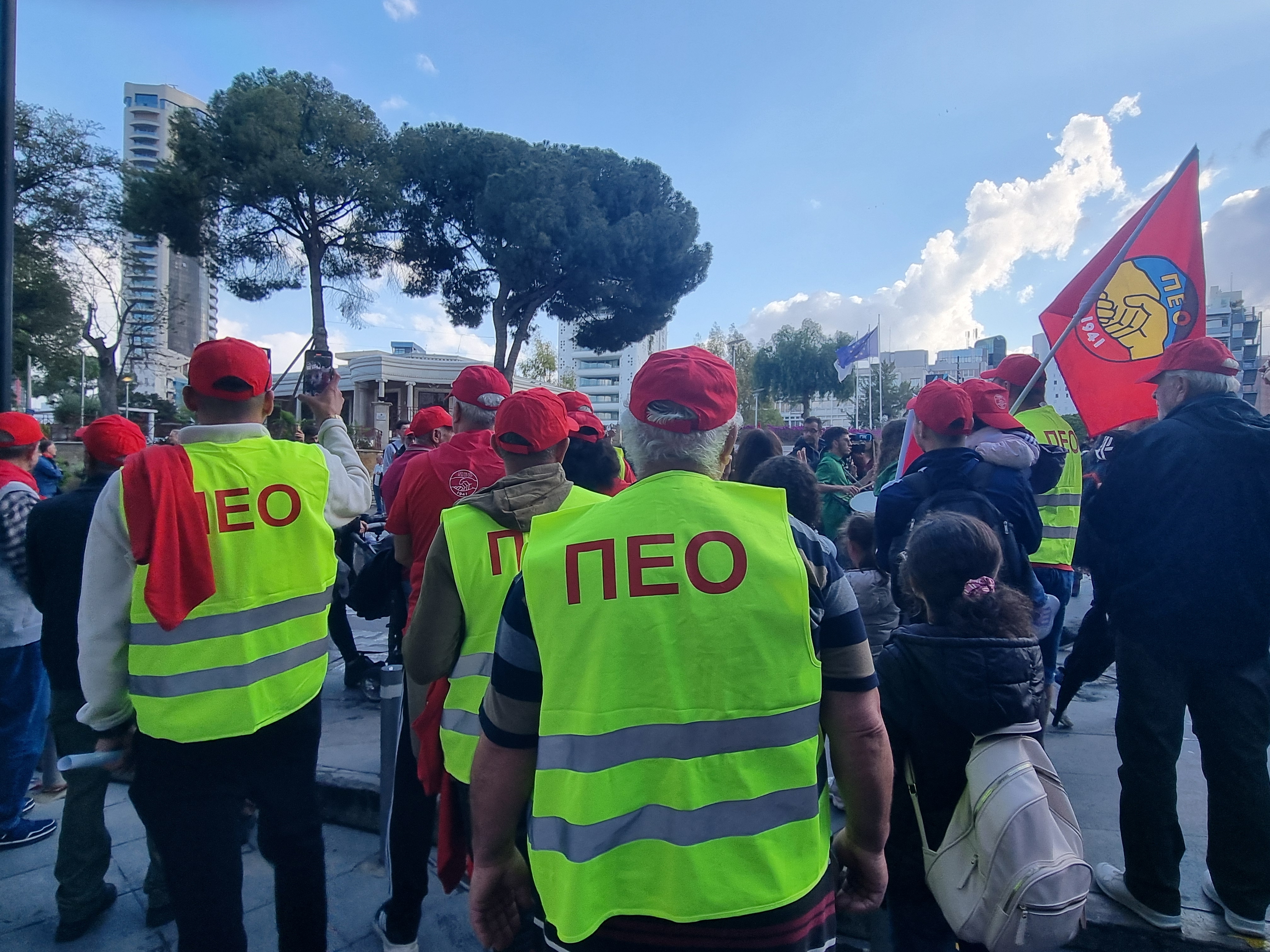 May Day, Peo