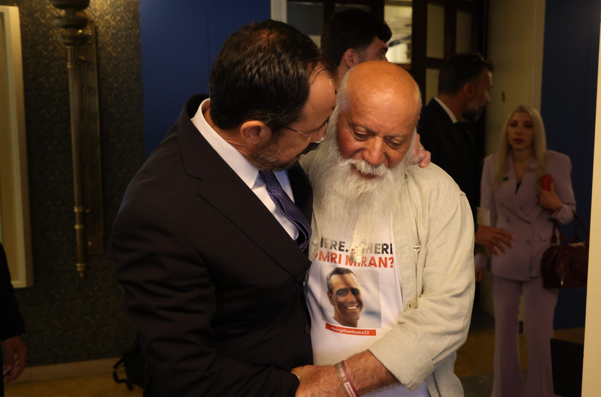image President offers Cyprus’ sympathies to hostages’ relatives