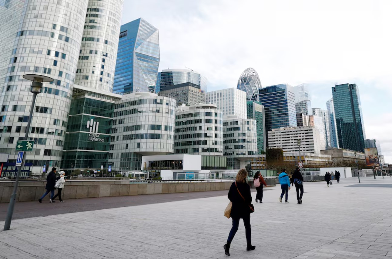 image Global economy already feeling drag from Trump tariffs