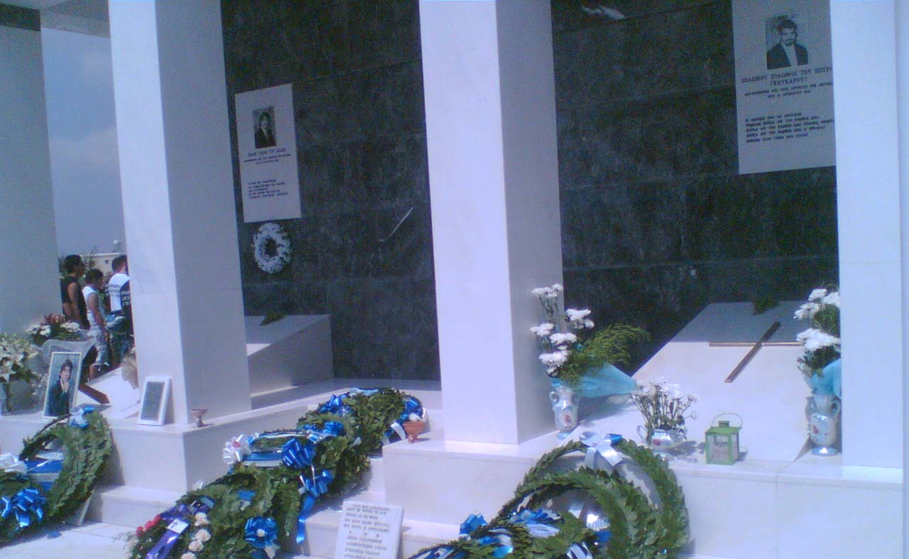 image New monument to honour Isaak and Solomou  in Paralimni