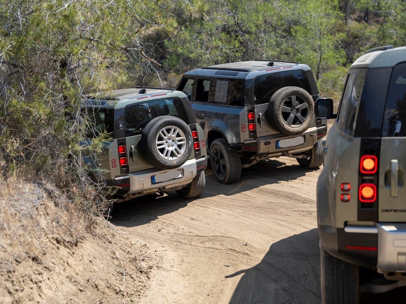 cover Defender Experience: a luxury adventure exceeding all expectations