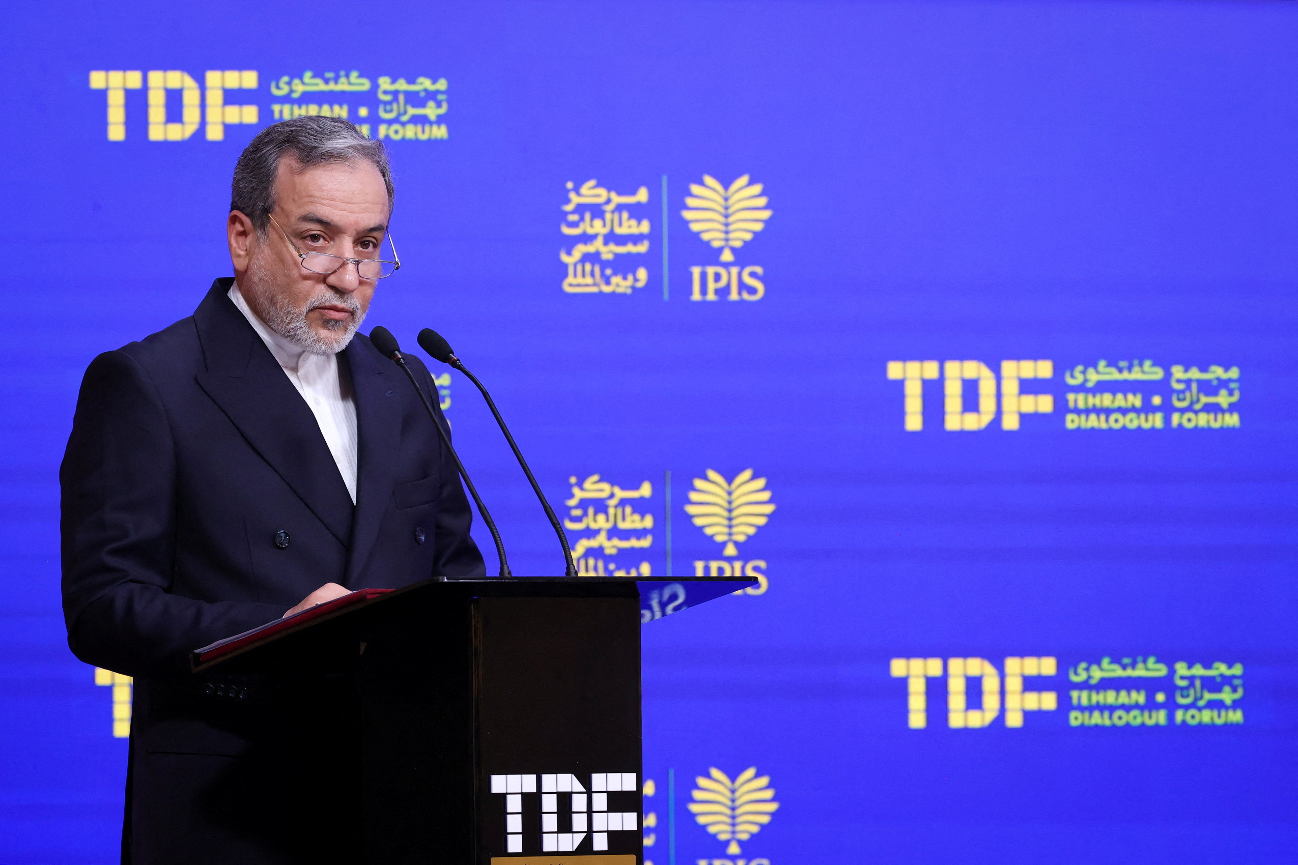 image Iran does not want conflict with Israel to expand but will defend itself, foreign minister says
