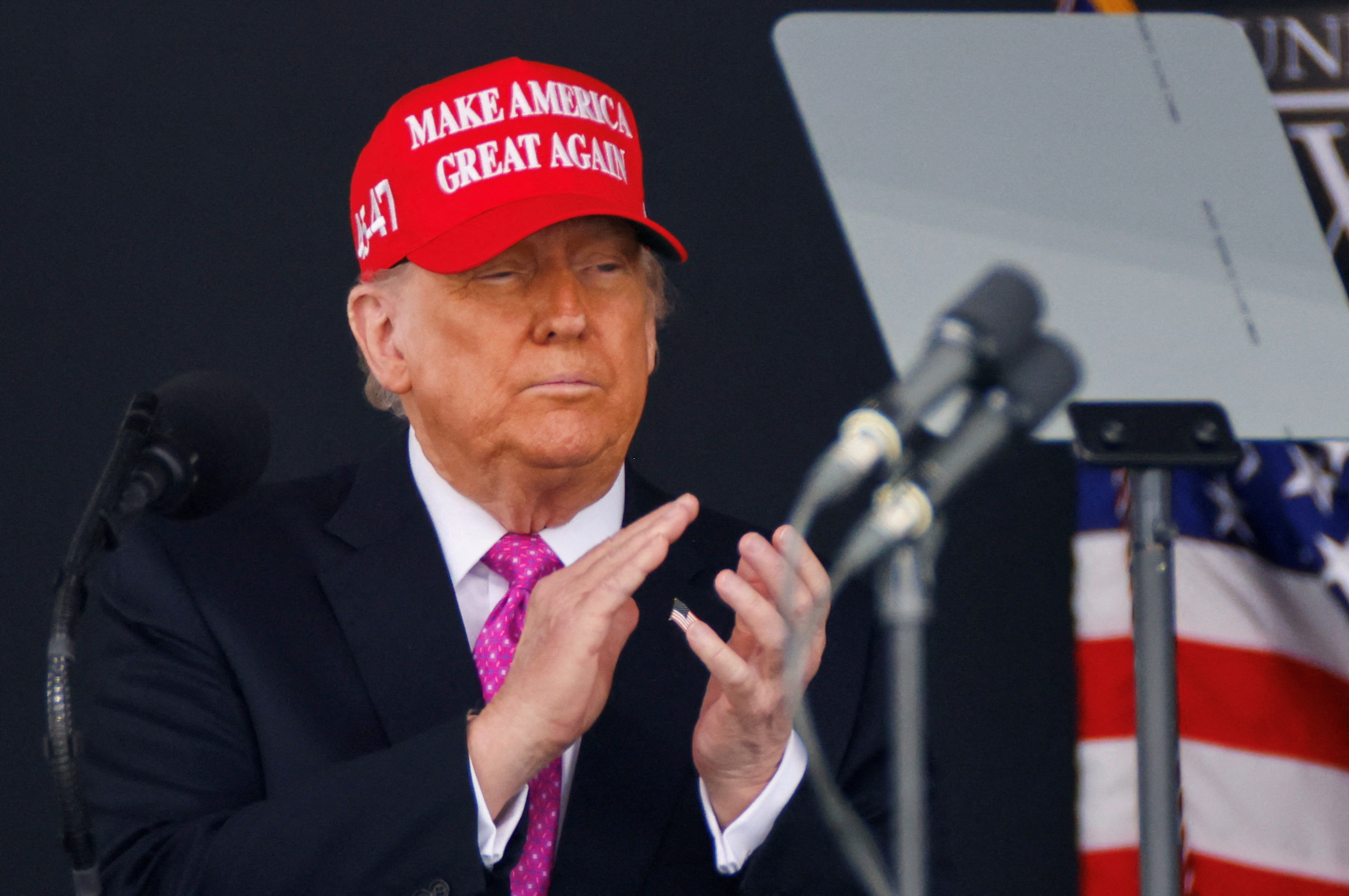 cover Trump&#8217;s Iran gamble tests loyalty of his &#8220;America First&#8221; coalition