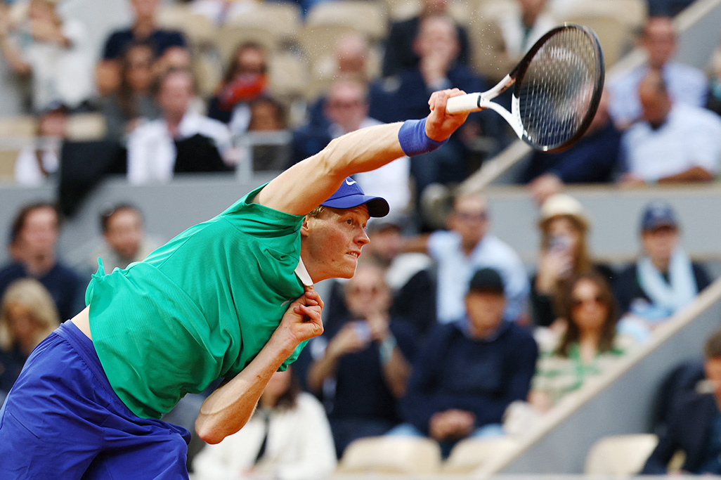 cover Relentless Sinner breezes past Bublik to book semi-final spot at French Open