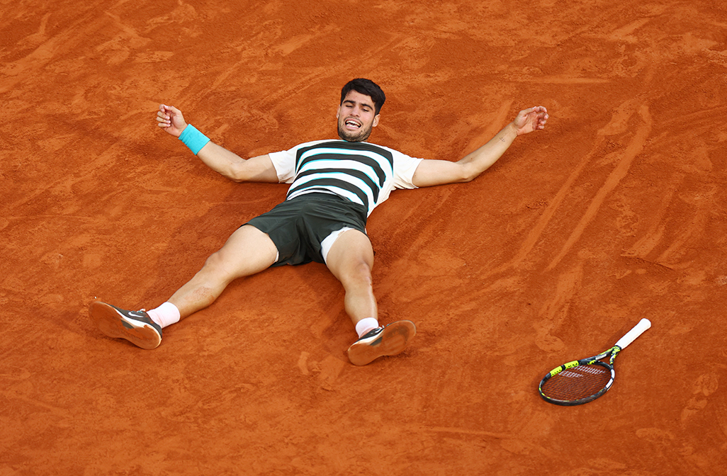 cover Alcaraz saves three match points to stop Sinner and retain French Open