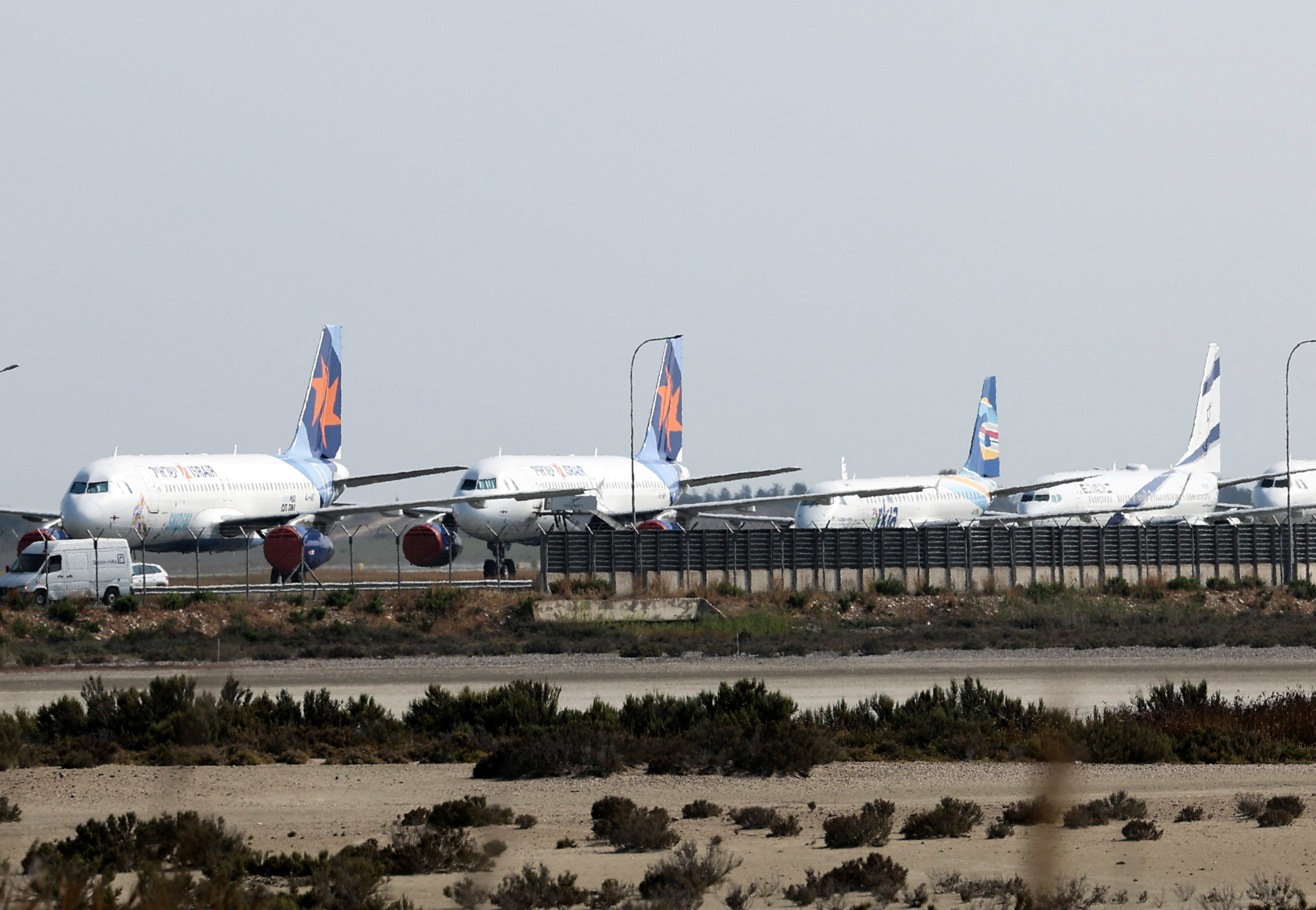 cover Israelis on 13 outbound flights on Wednesday