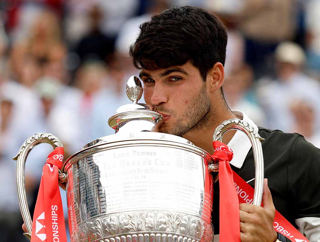 cover Alcaraz beats Lehecka in Queen&#8217;s final to send Wimbledon statement