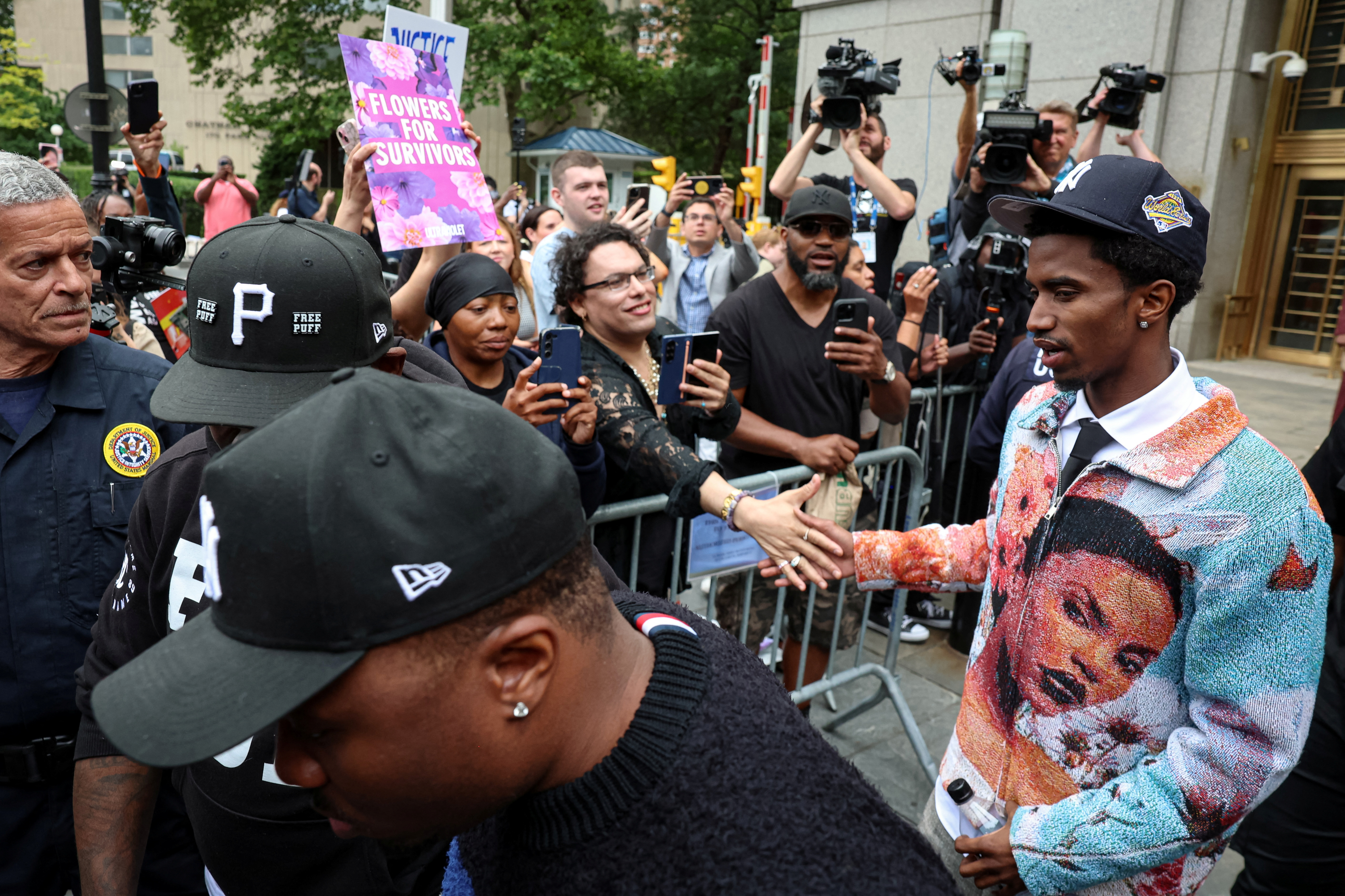 cover Sean &#8216;Diddy&#8217; Combs&#8217; lawyer says prosecutors trying to criminalise his &#8216;private sex life&#8217;