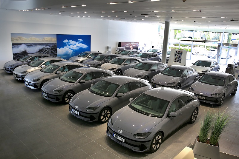cover CTC Automotive Ltd delivers 24 Hyundai IONIQ 6 electric vehicles to Transport Ministry