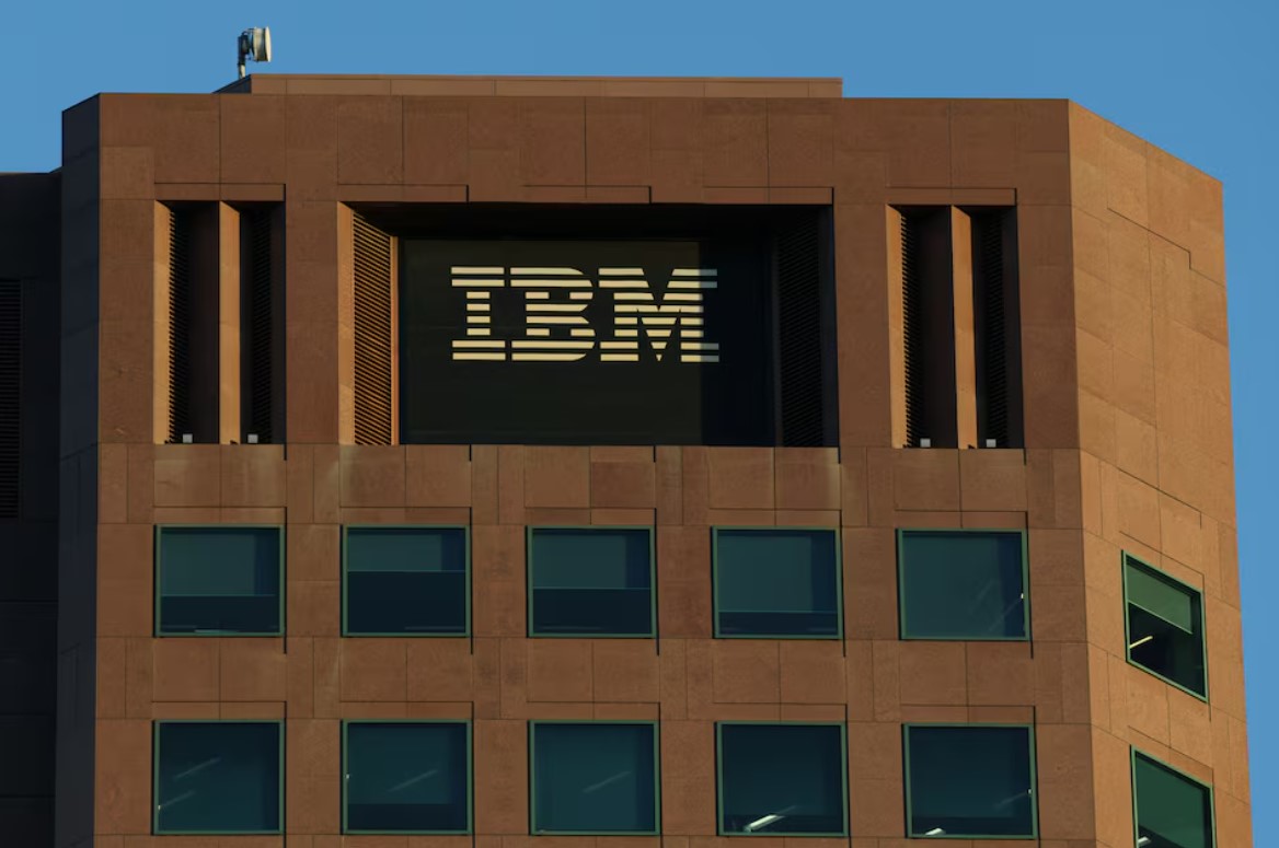 cover IBM aims for quantum computer in 2029, lays out road map for larger systems