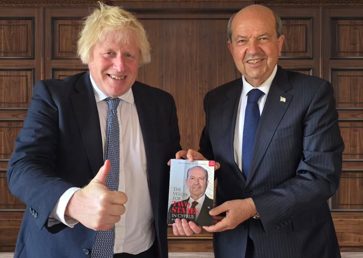 cover Tatar meets former UK prime minister Boris Johnson