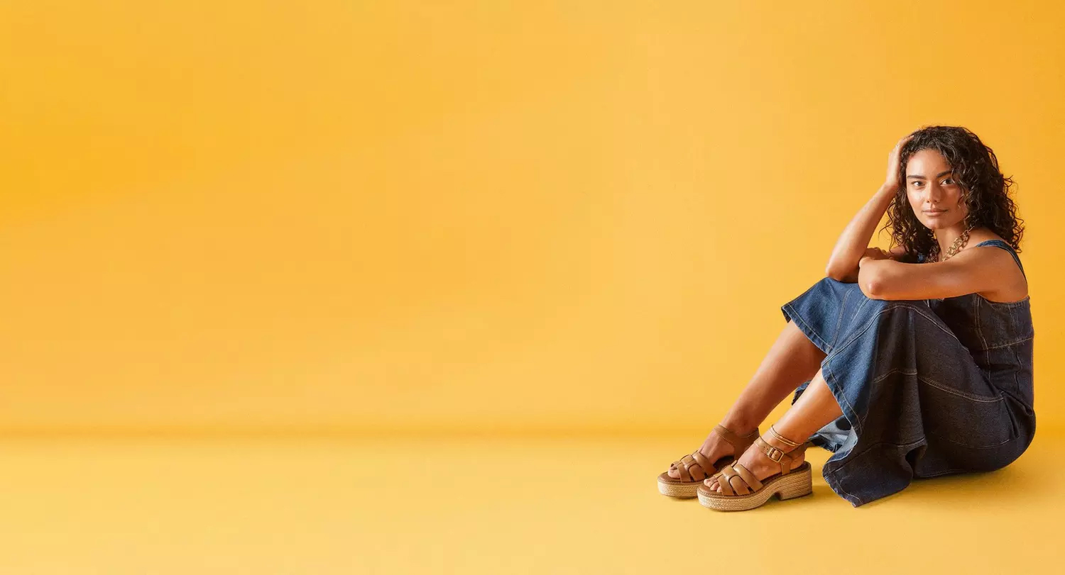cover Shoemaker Clarks is turning 200